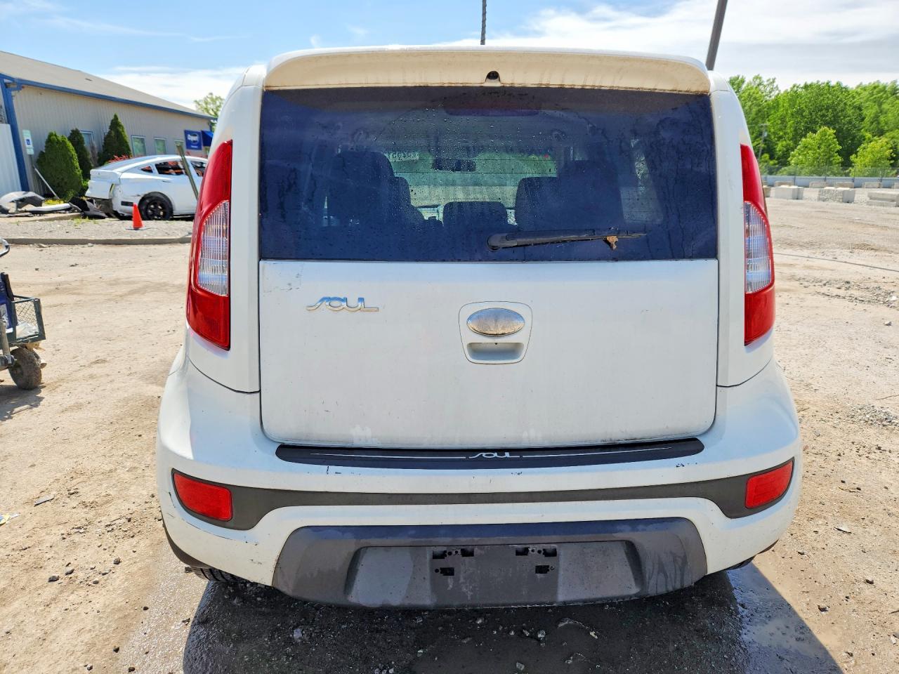2013 Kia Soul Base White vin: KNDJT2A59D7579522