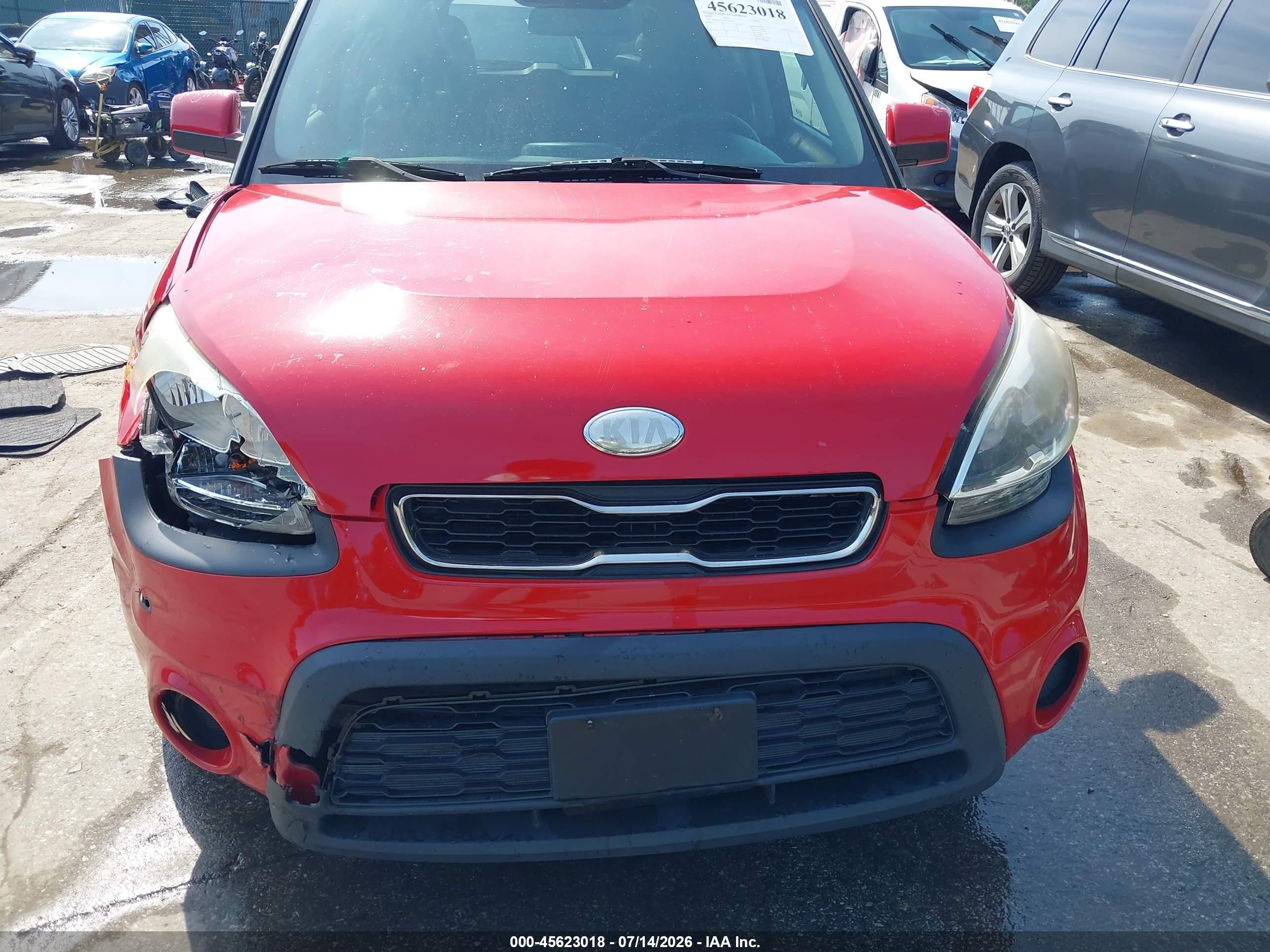 2013 Kia Soul Красный vin: KNDJT2A59D7596899