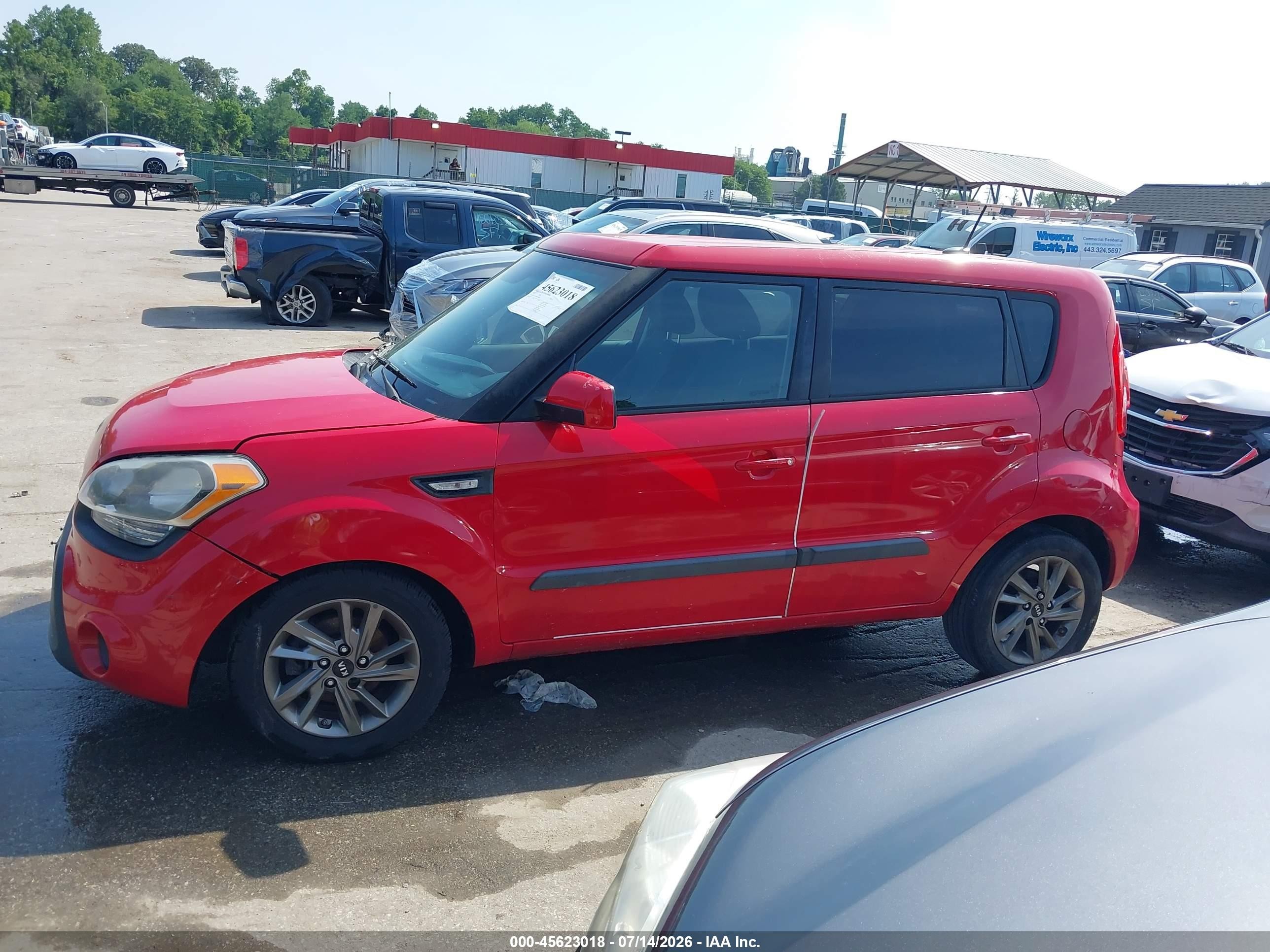 2013 Kia Soul Красный vin: KNDJT2A59D7596899