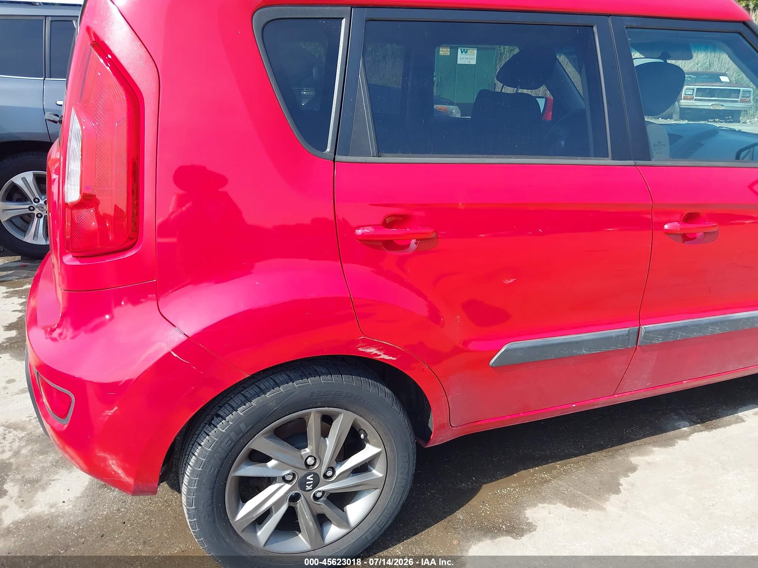 2013 Kia Soul Красный vin: KNDJT2A59D7596899