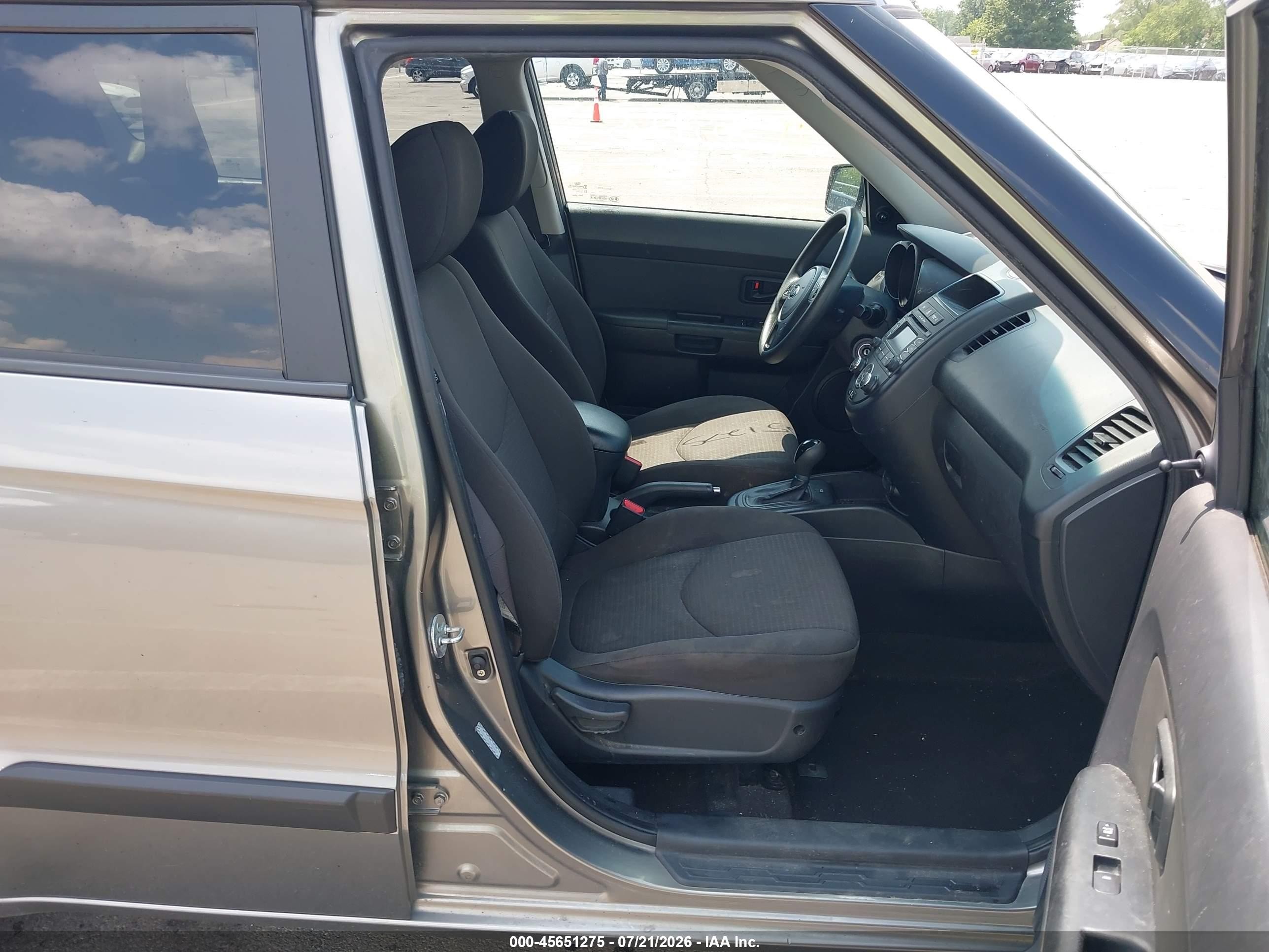 2013 Kia Soul   Brown vin: KNDJT2A59D7626273