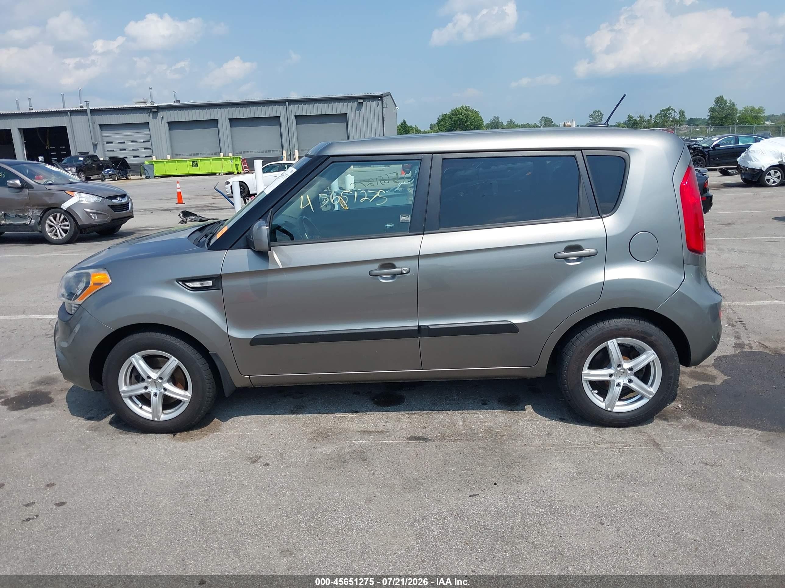 2013 Kia Soul   Brown vin: KNDJT2A59D7626273