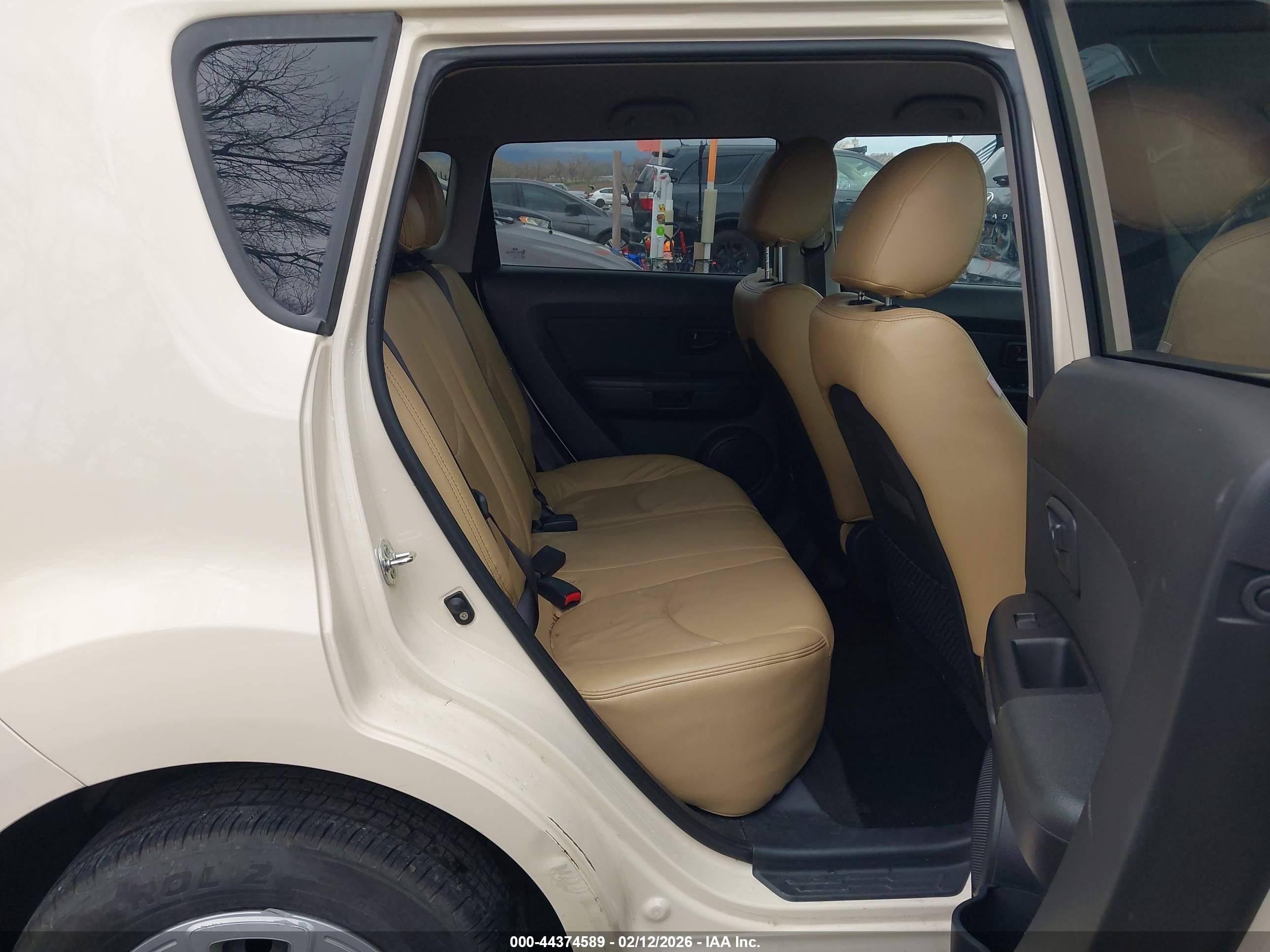 2013 Kia Soul   White vin: KNDJT2A59D7775203