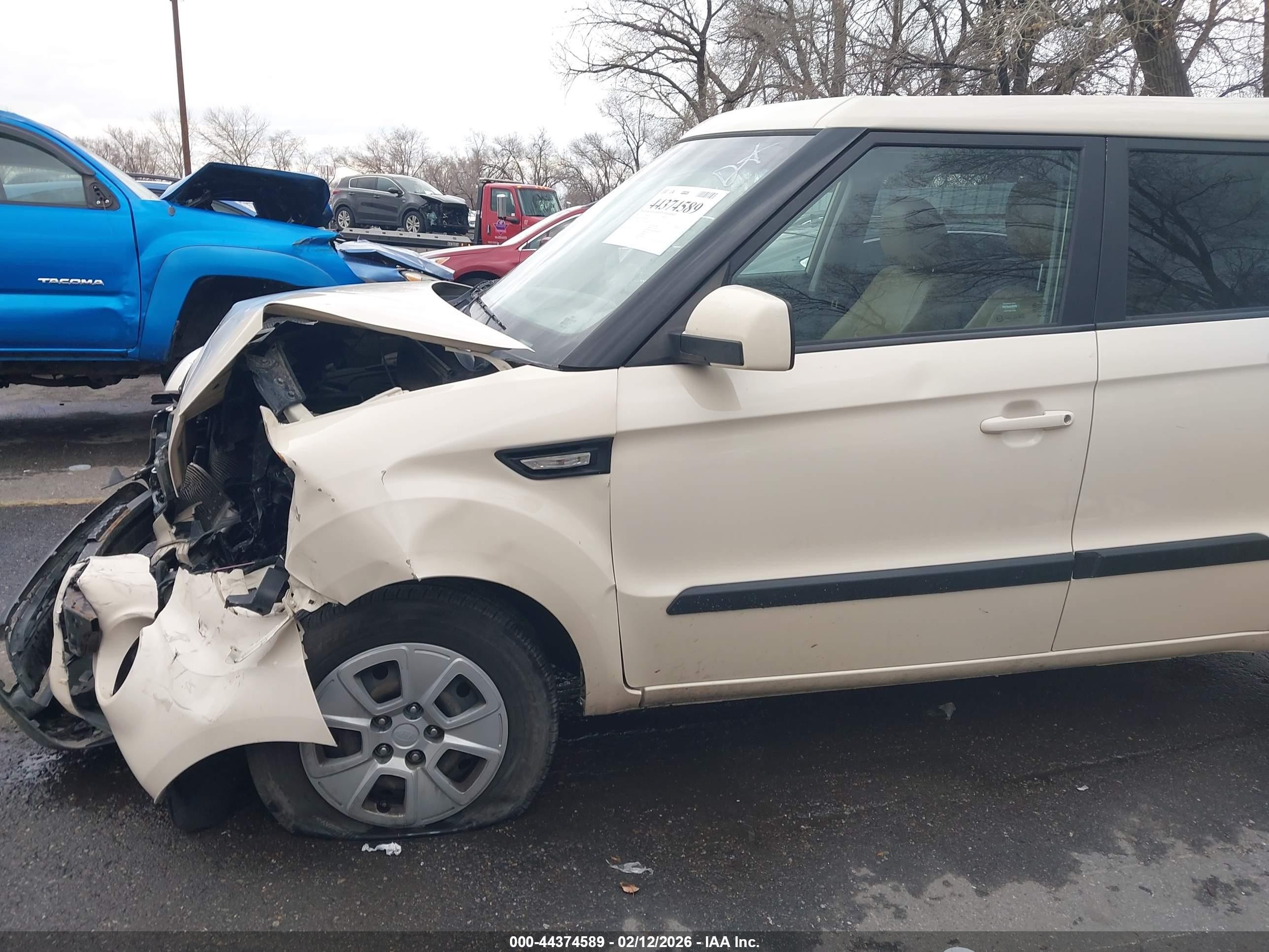 2013 Kia Soul   White vin: KNDJT2A59D7775203