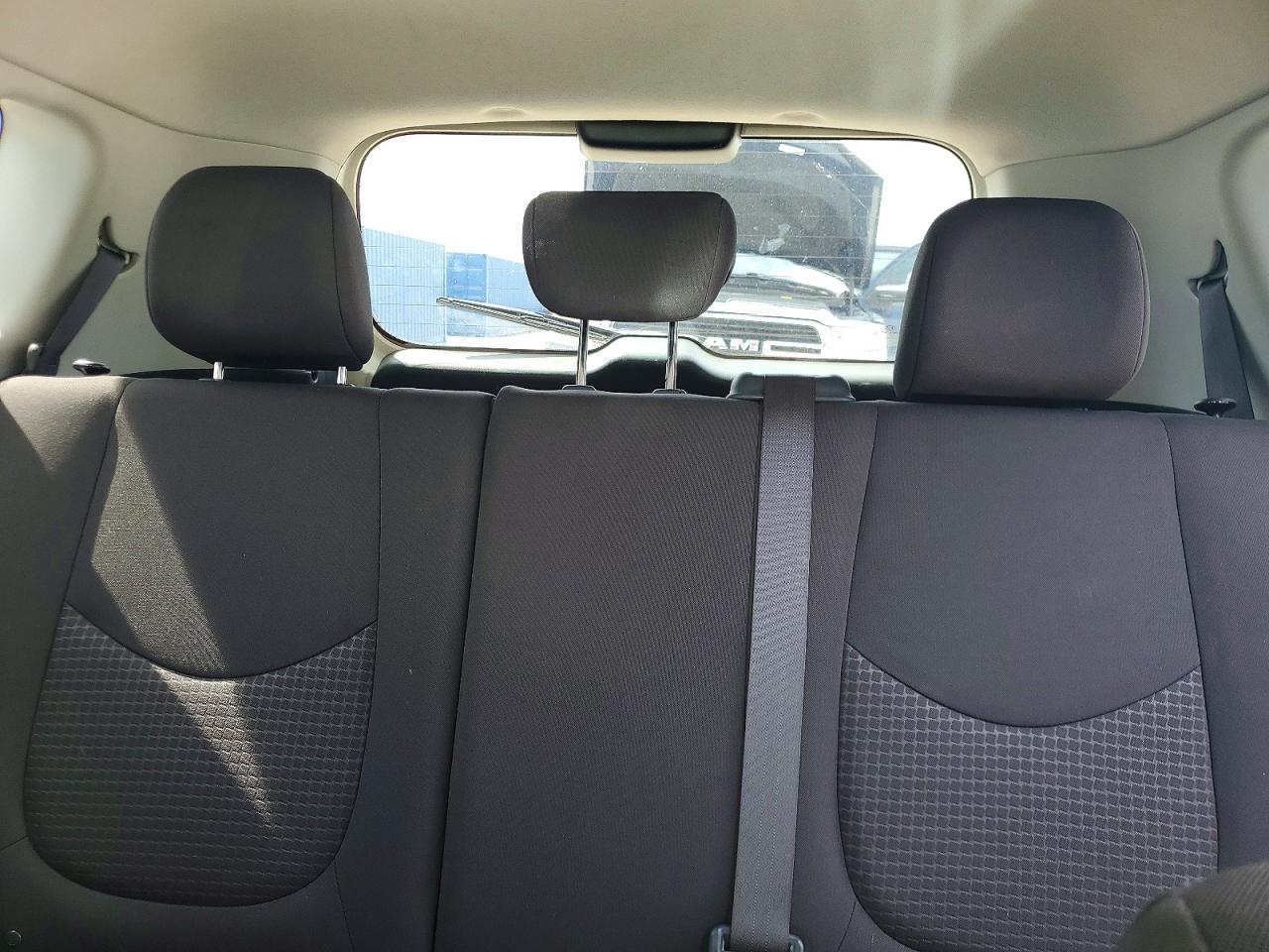 2012 Kia Soul Base Кремовый vin: KNDJT2A5XC7408664
