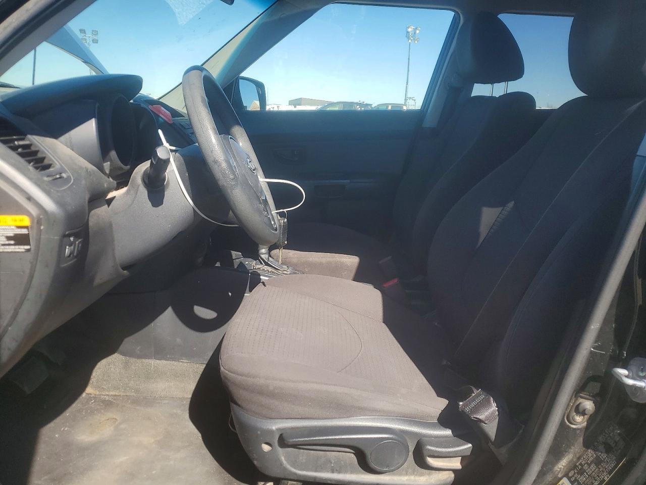 2012 Kia Soul Base Black vin: KNDJT2A5XC7745822