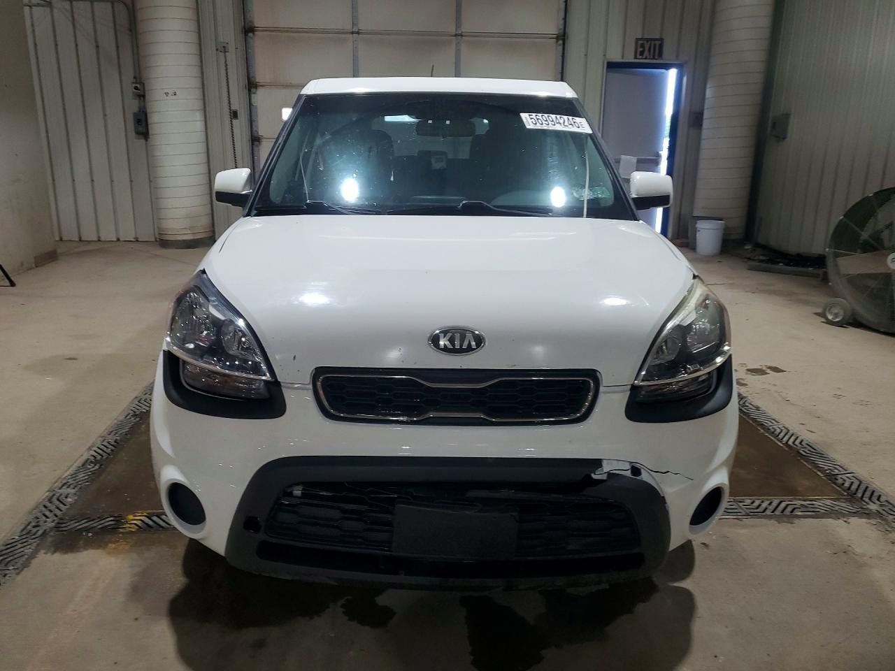 2013 Kia Soul Base White vin: KNDJT2A5XD7492373
