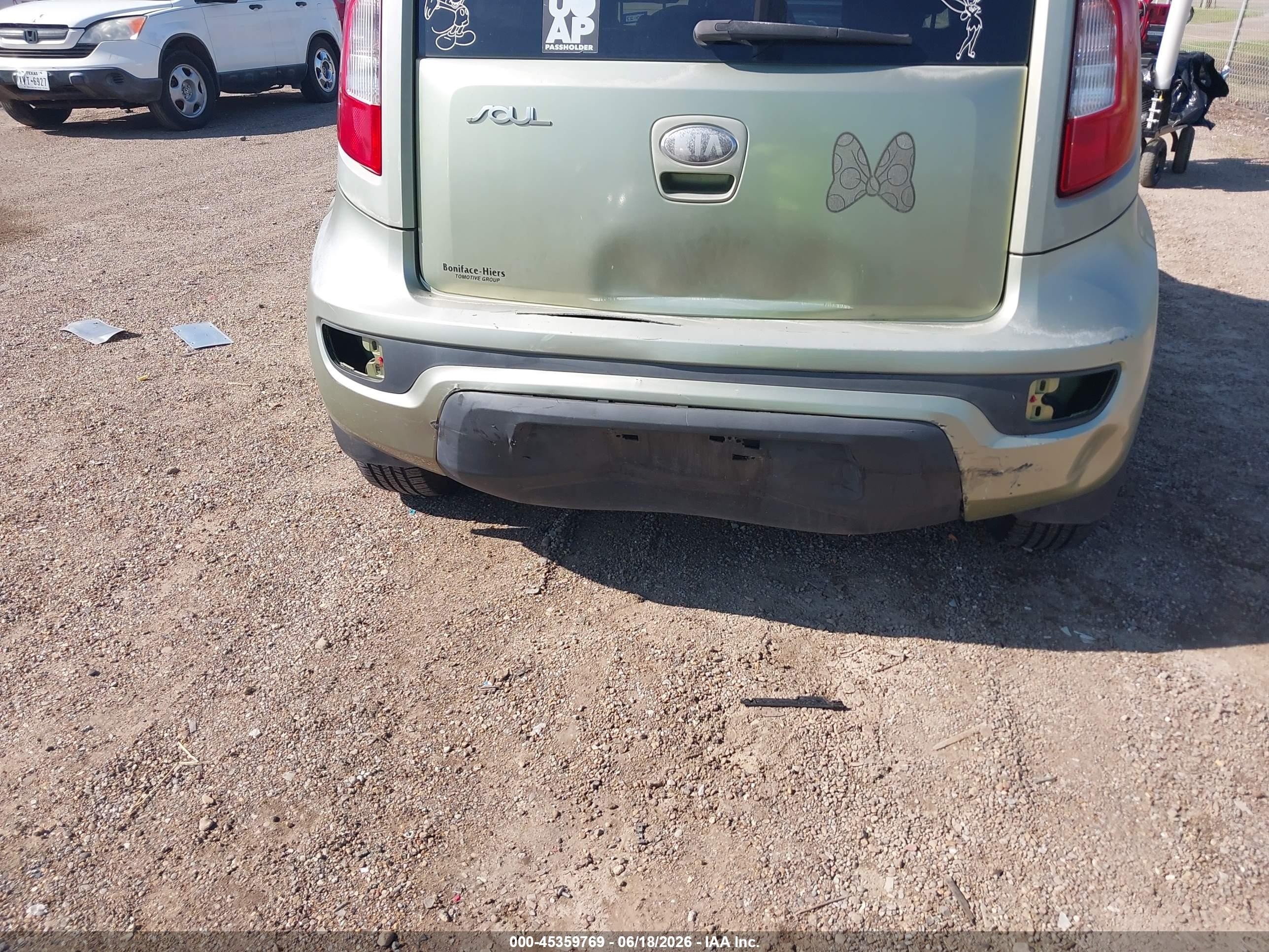 2013 Kia Soul   Green vin: KNDJT2A5XD7543371