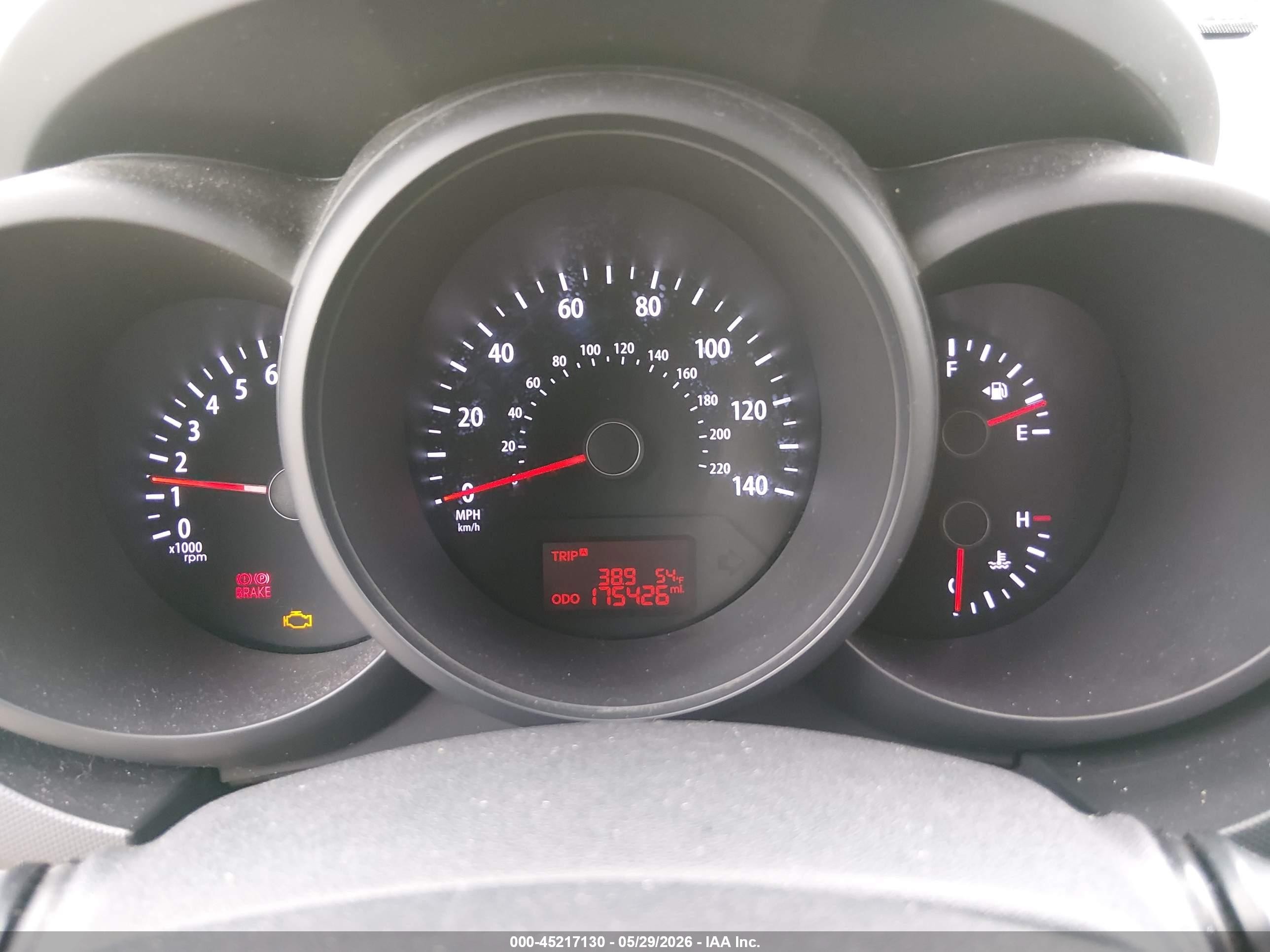 2013 Kia Soul   White vin: KNDJT2A5XD7554175