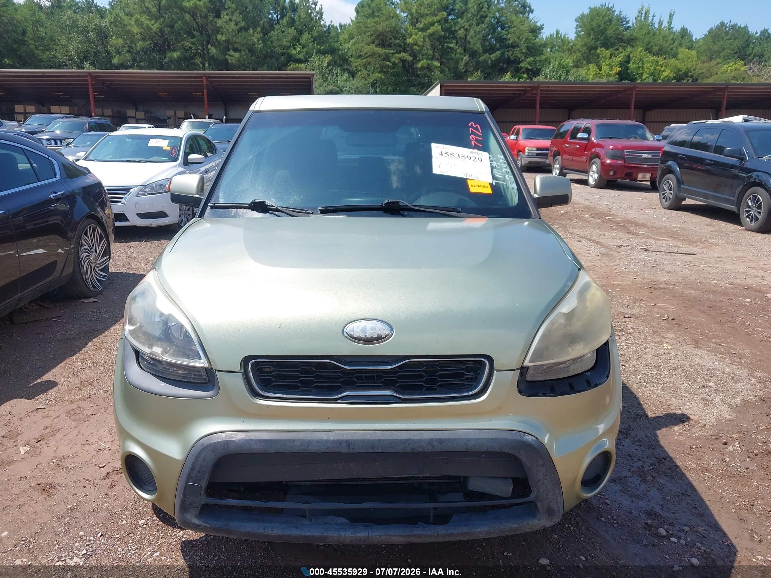 2013 Kia Soul   Зеленый vin: KNDJT2A5XD7577973