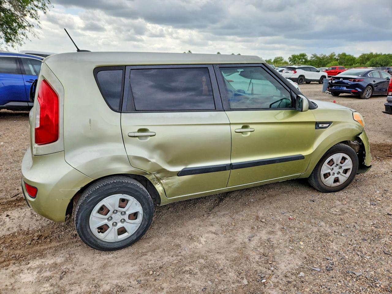 2013 Kia Soul Base Green vin: KNDJT2A5XD7615332