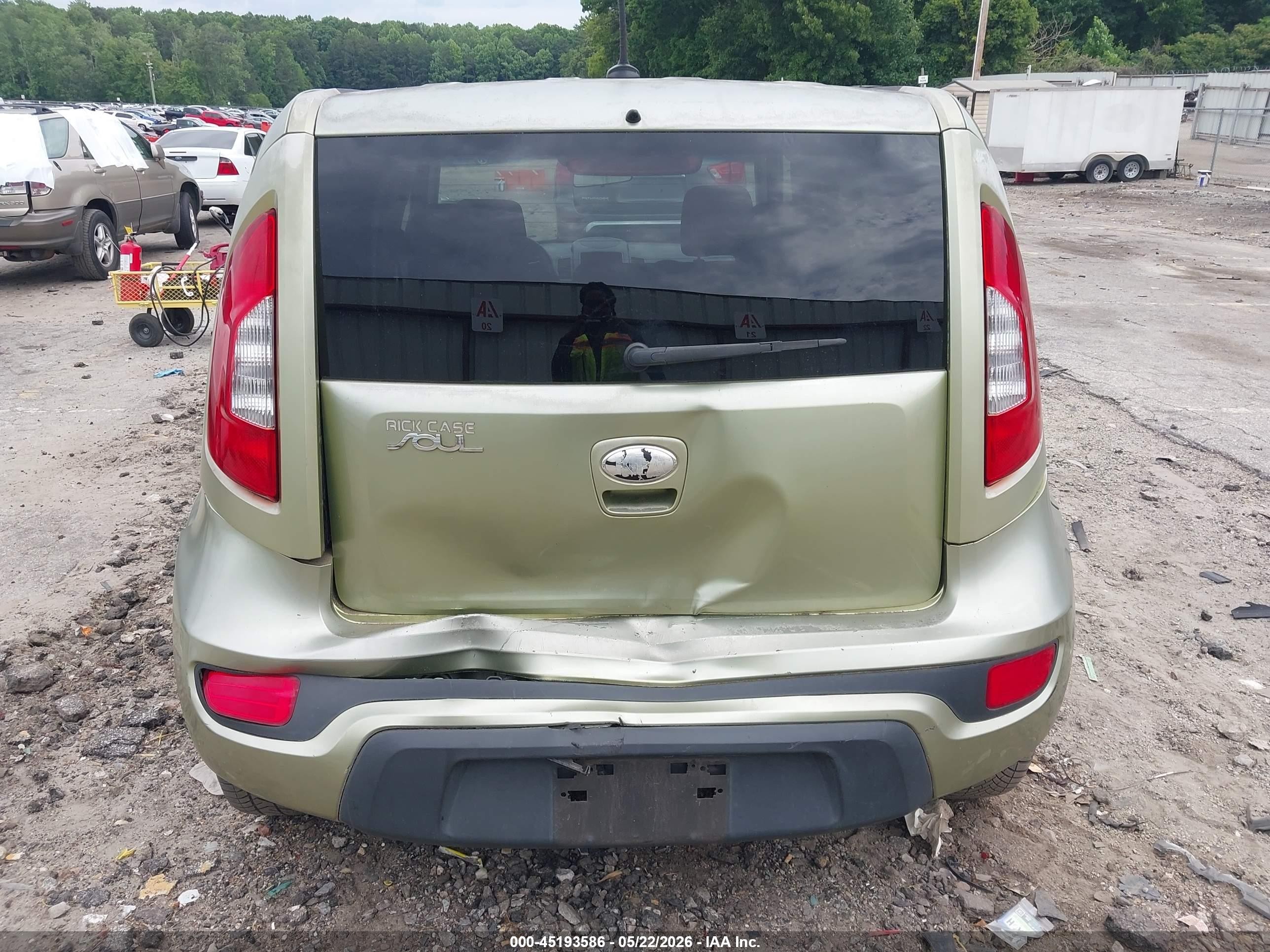 2013 Kia Soul   Green vin: KNDJT2A5XD7624516