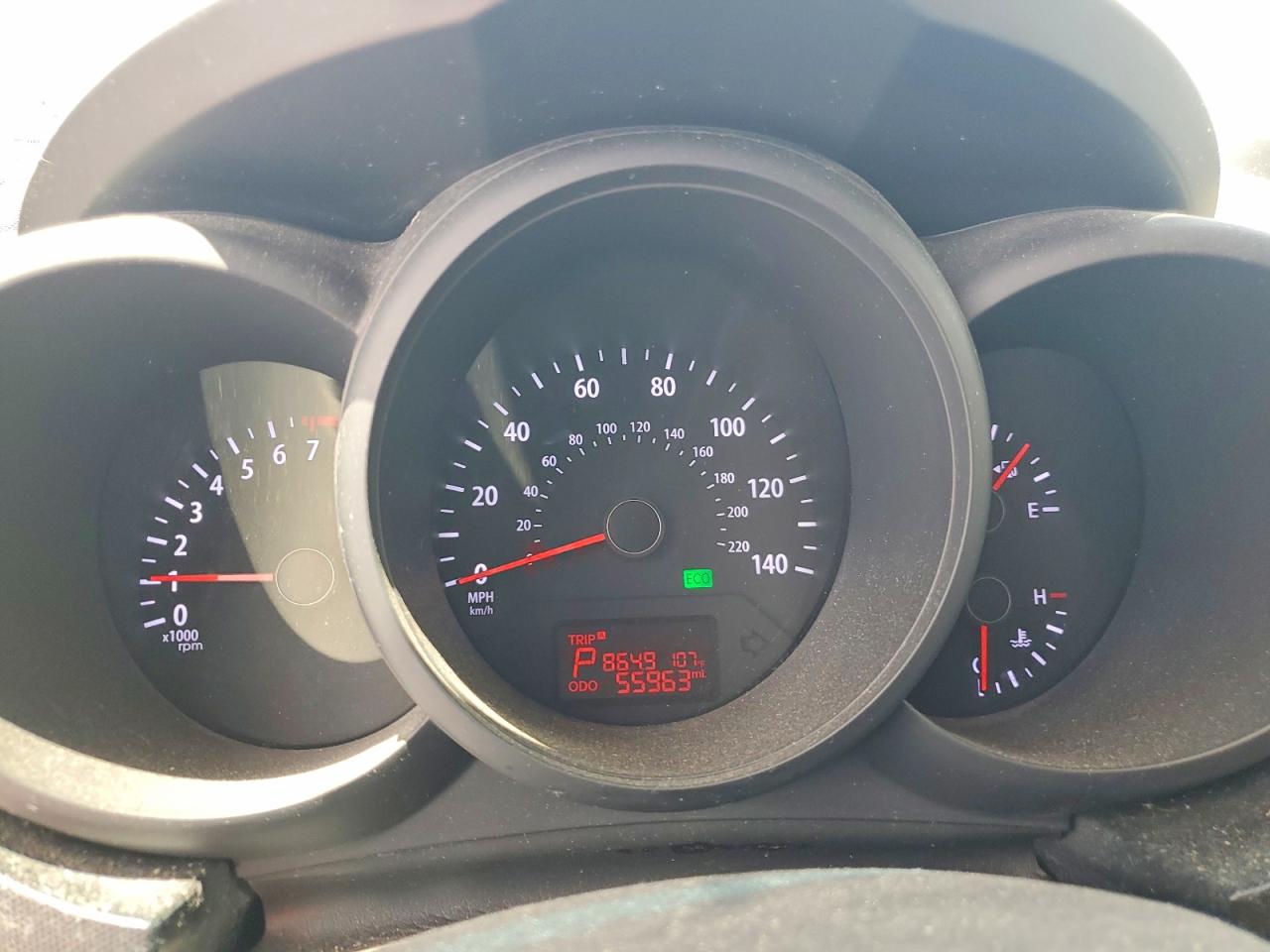 2013 Kia Soul Base Red vin: KNDJT2A5XD7630428