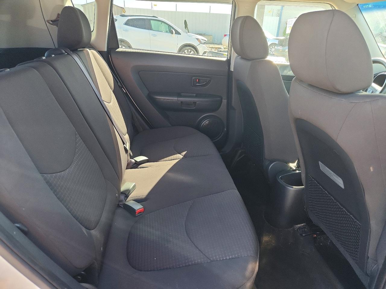 2013 Kia Soul Base Gray vin: KNDJT2A5XD7758944