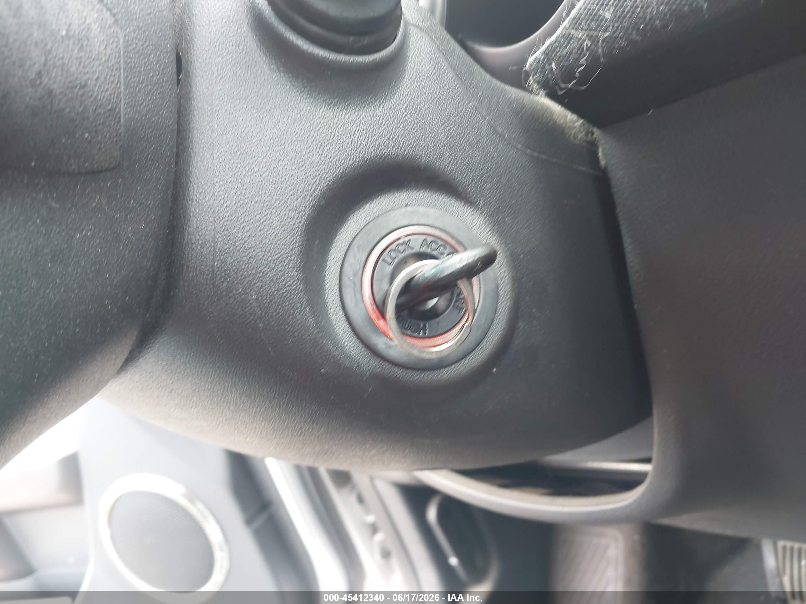 2012 Kia Soul + Серебряный vin: KNDJT2A60C7372685
