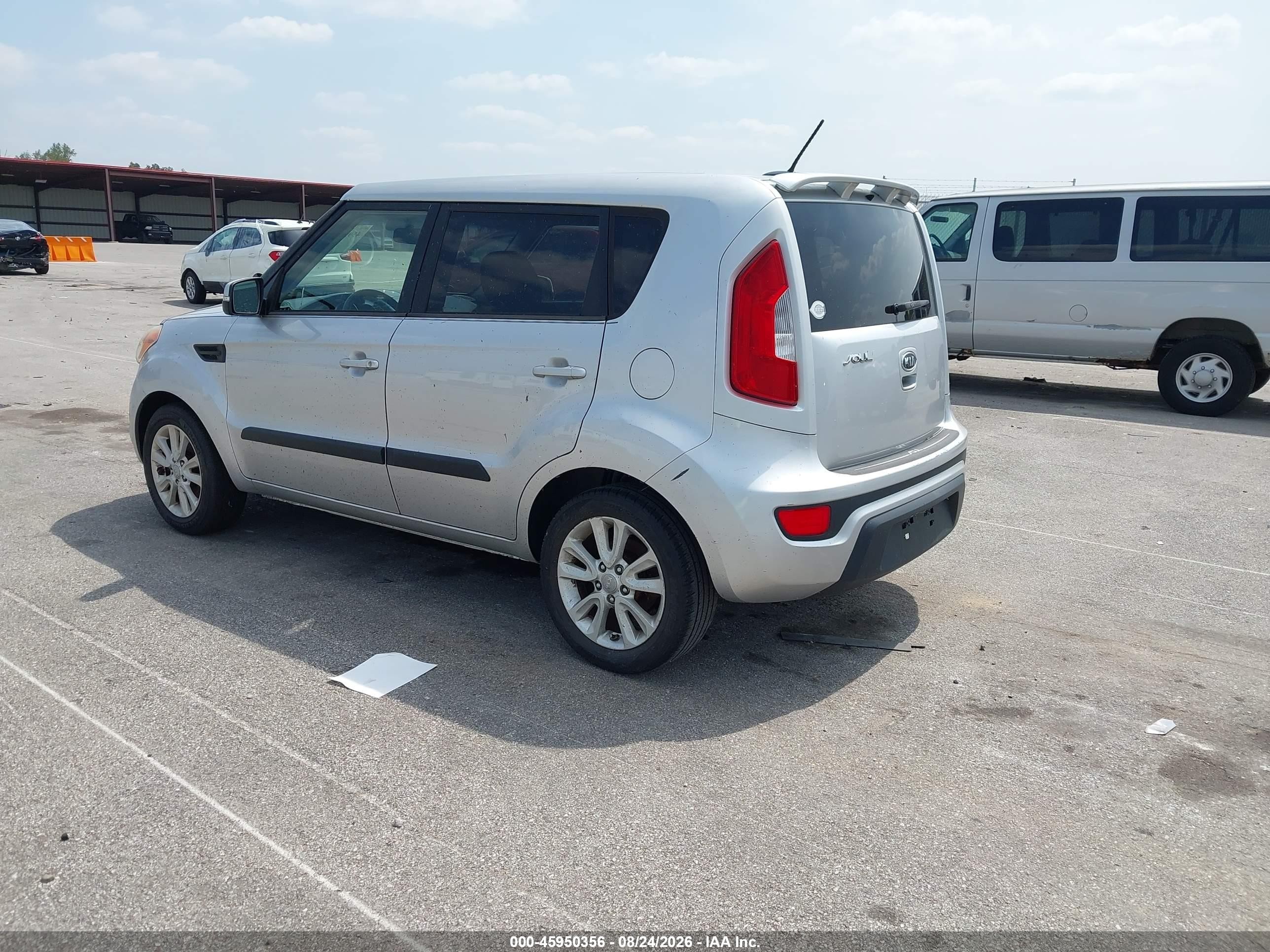 2012 Kia Soul + Silver vin: KNDJT2A60C7374260