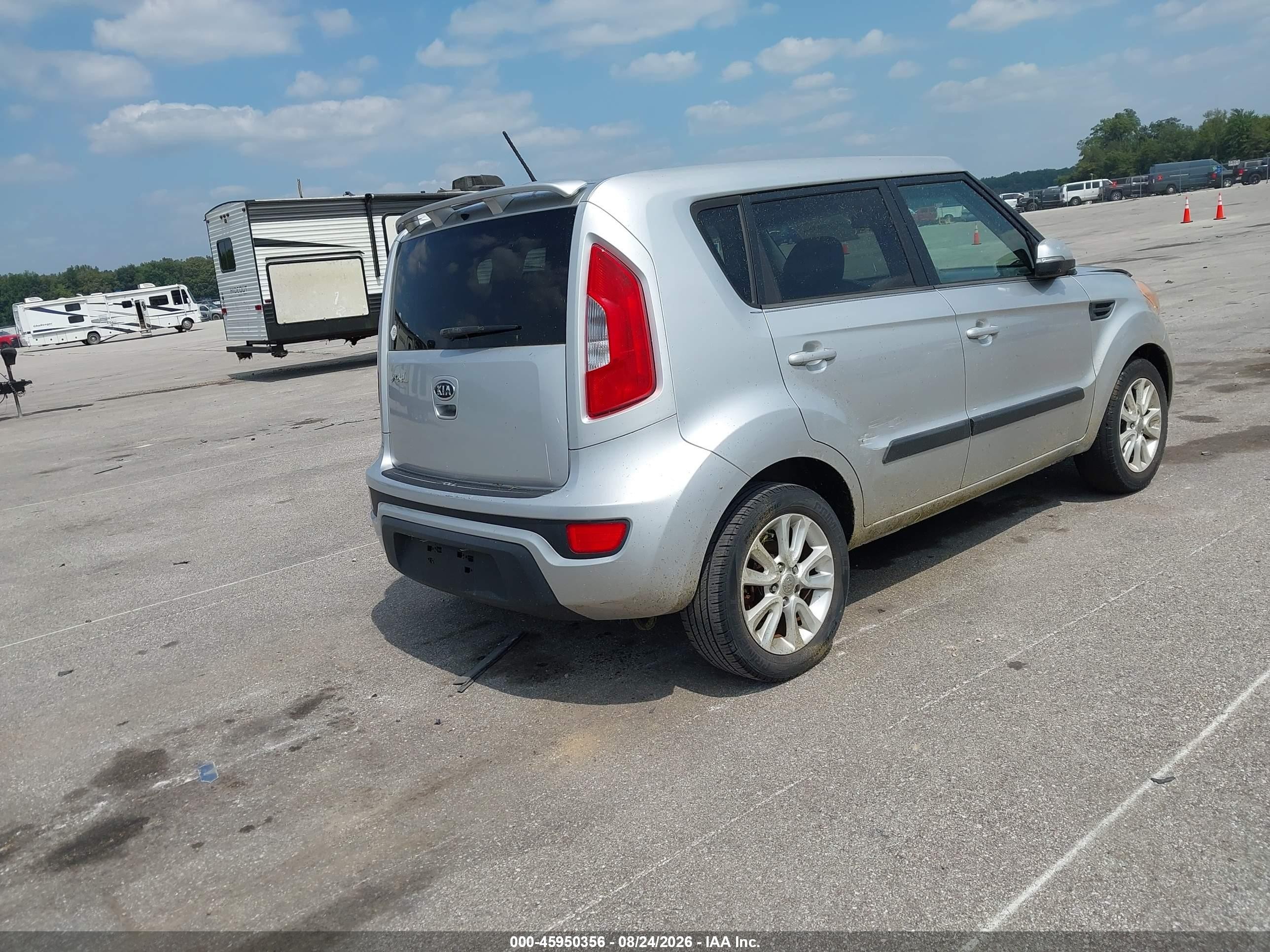 2012 Kia Soul + Silver vin: KNDJT2A60C7374260