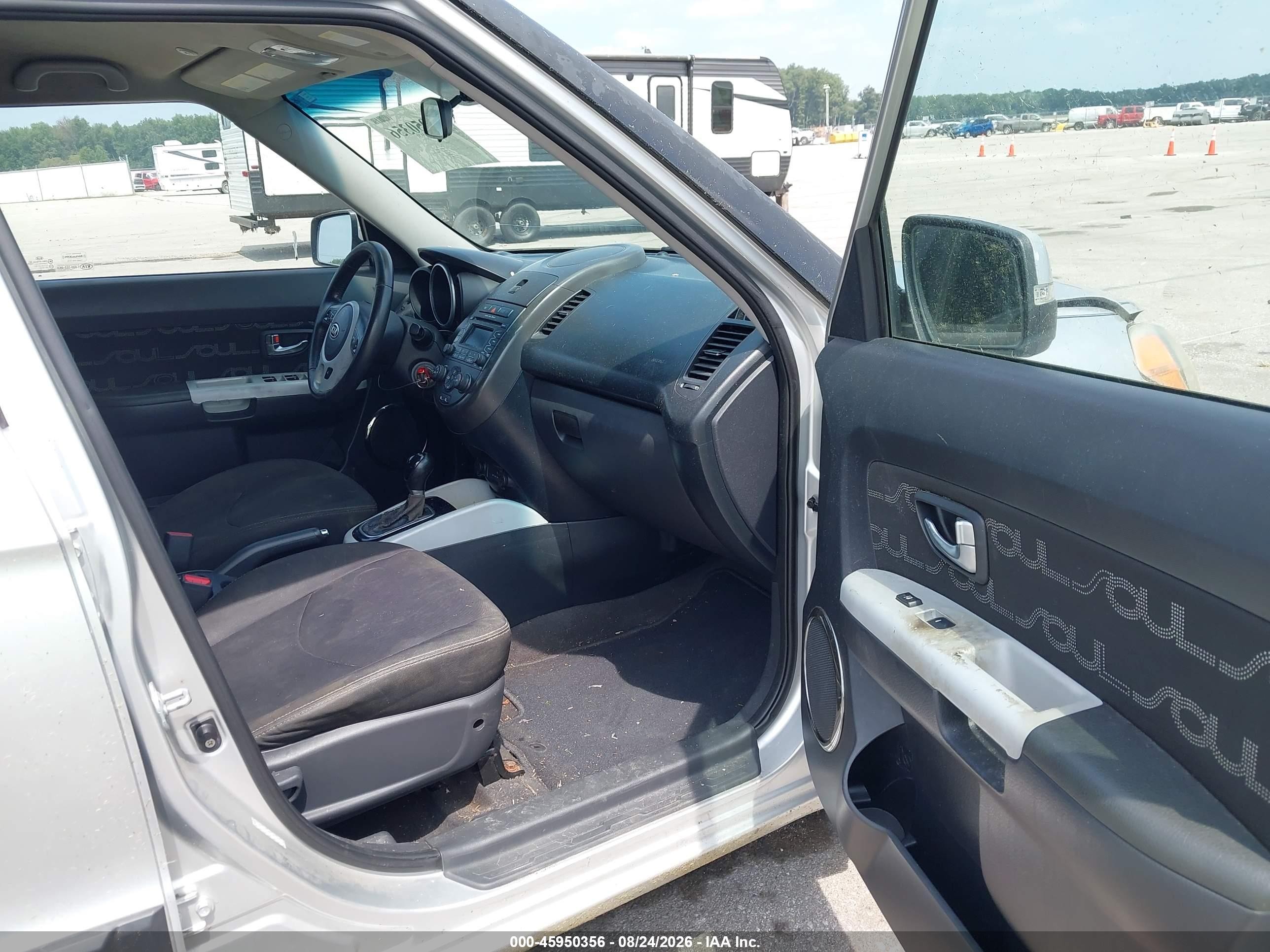 2012 Kia Soul + Silver vin: KNDJT2A60C7374260