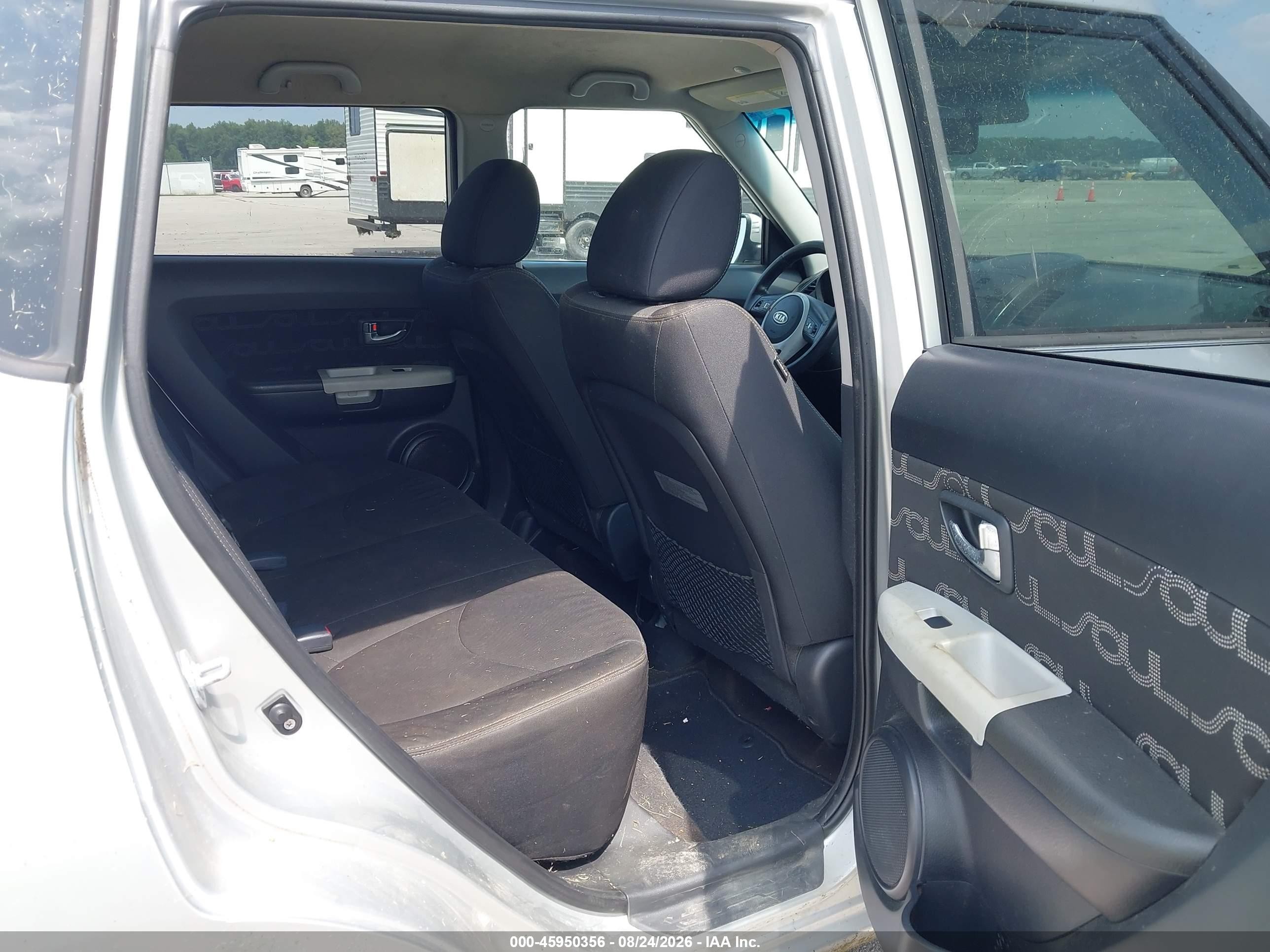 2012 Kia Soul + Silver vin: KNDJT2A60C7374260