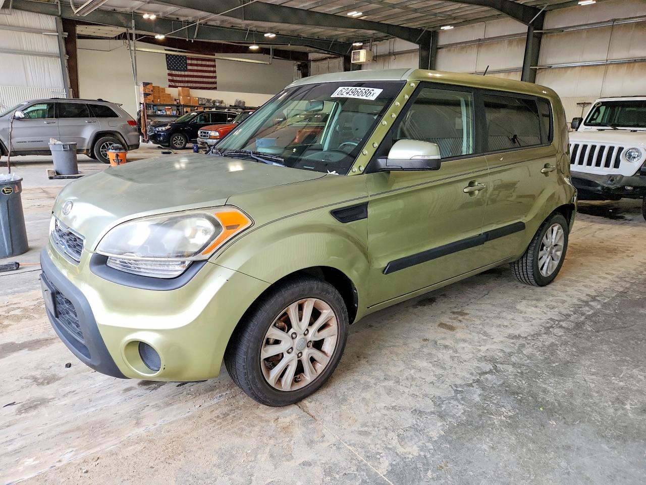 2012 Kia Soul + Green vin: KNDJT2A60C7376350