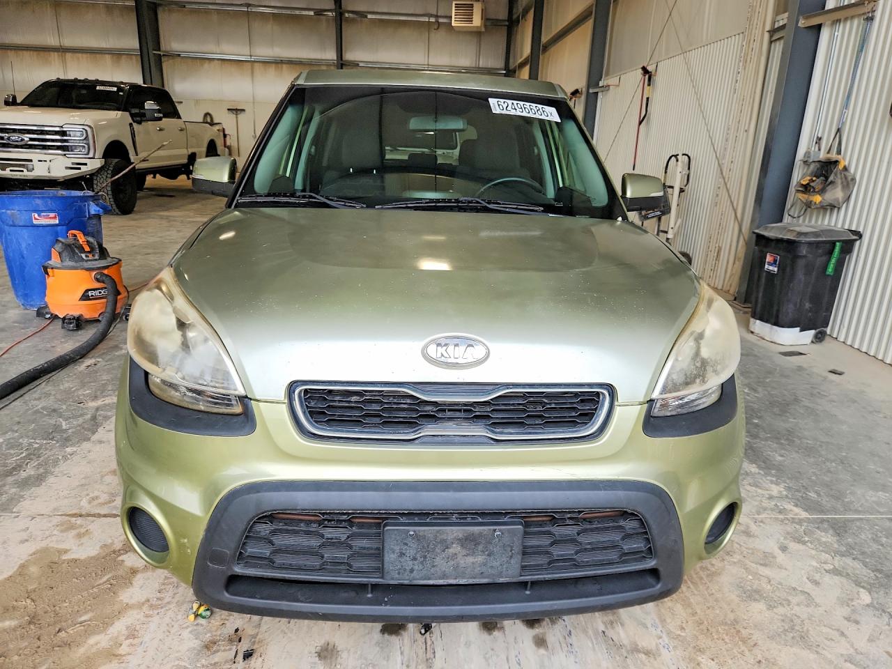 2012 Kia Soul + Green vin: KNDJT2A60C7376350