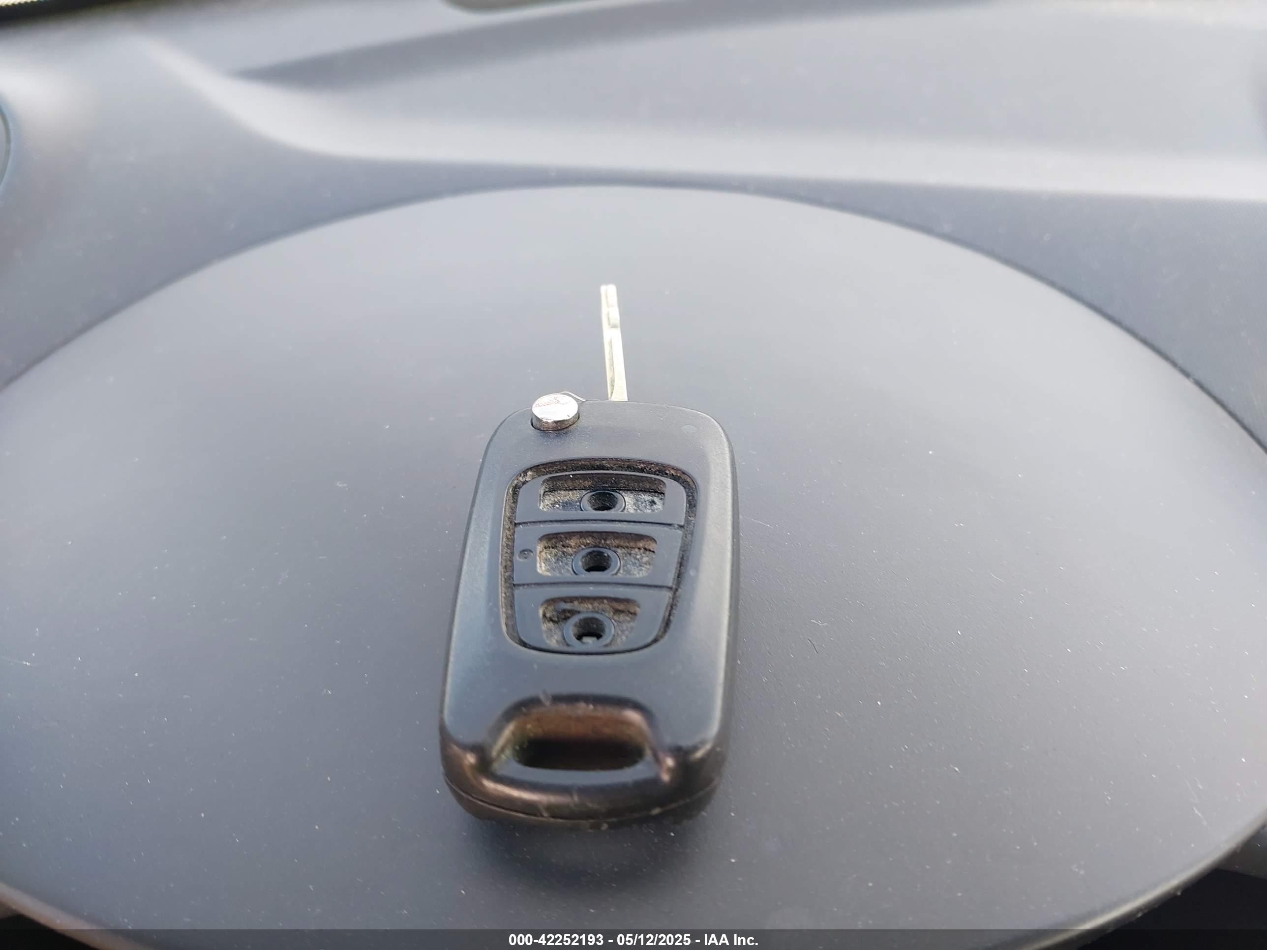 2012 Kia Soul + Серебряный vin: KNDJT2A60C7379894