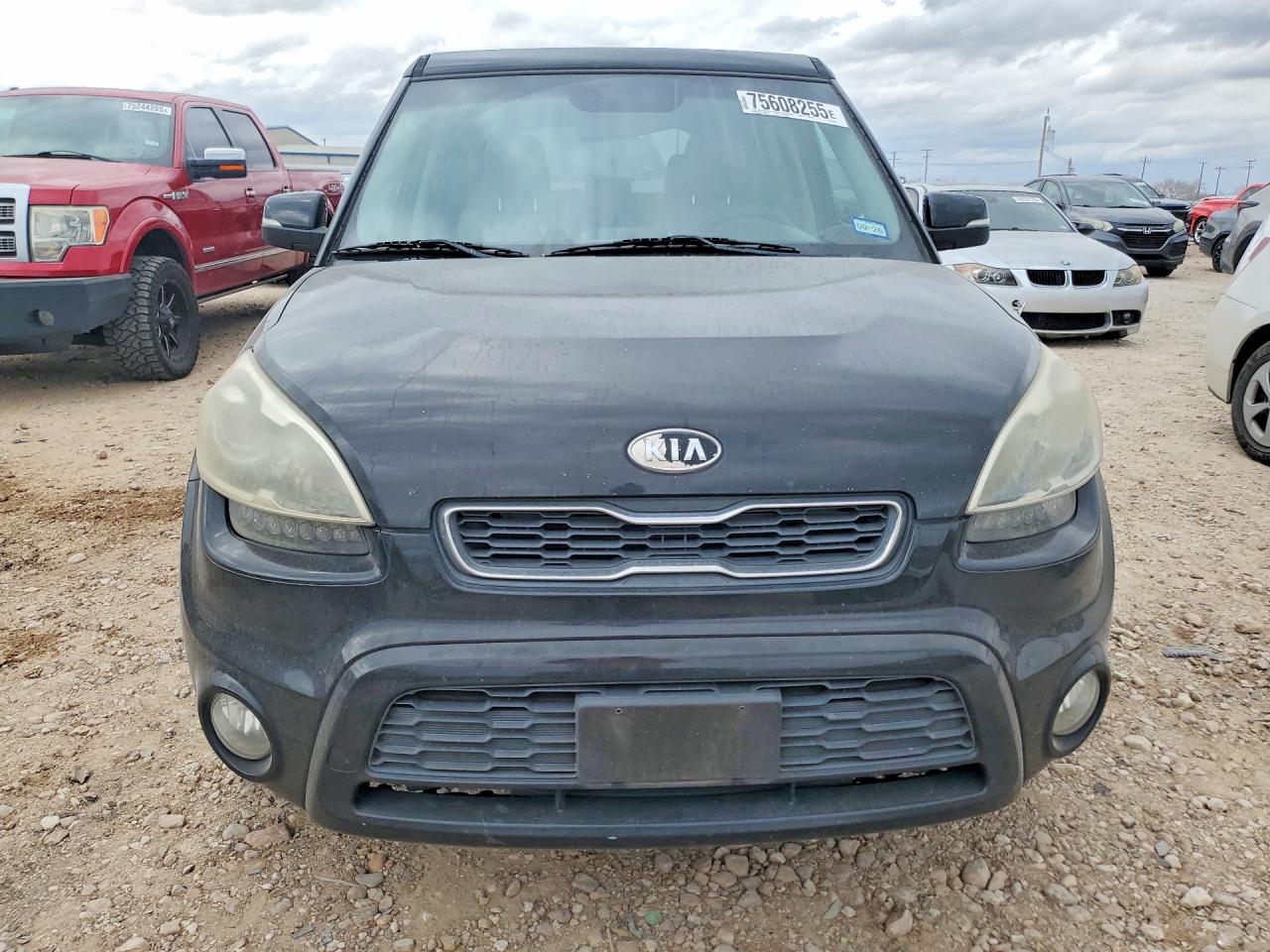 2012 Kia Soul + Black vin: KNDJT2A60C7397943