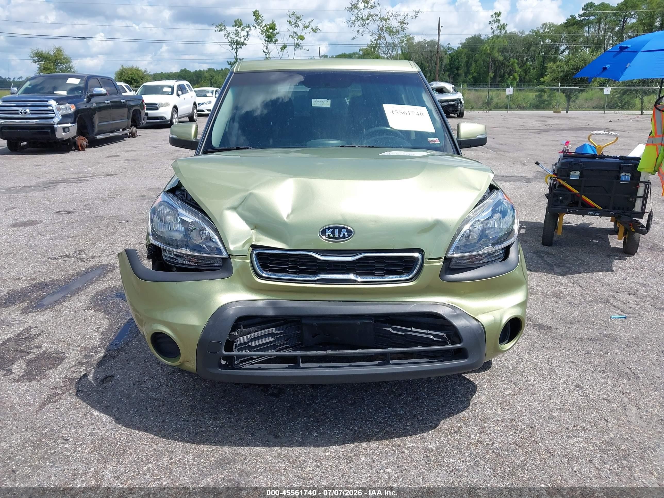 2012 Kia Soul + Green vin: KNDJT2A60C7400663