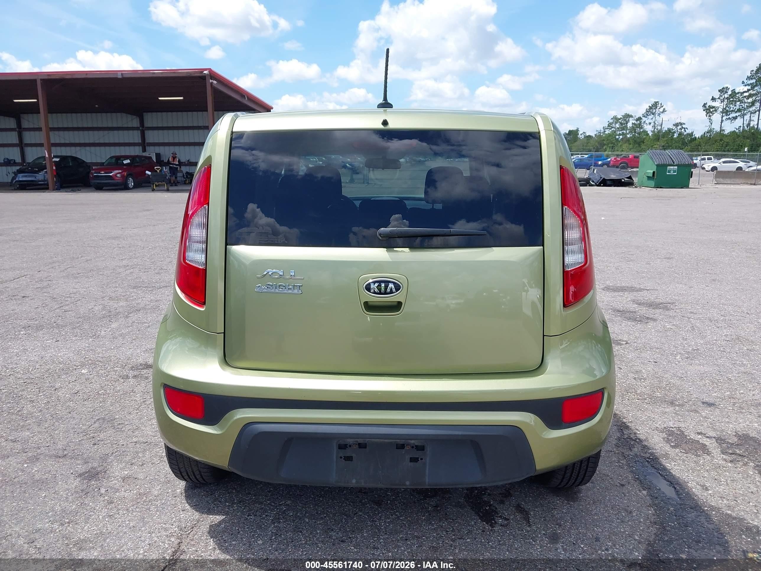 2012 Kia Soul + Green vin: KNDJT2A60C7400663