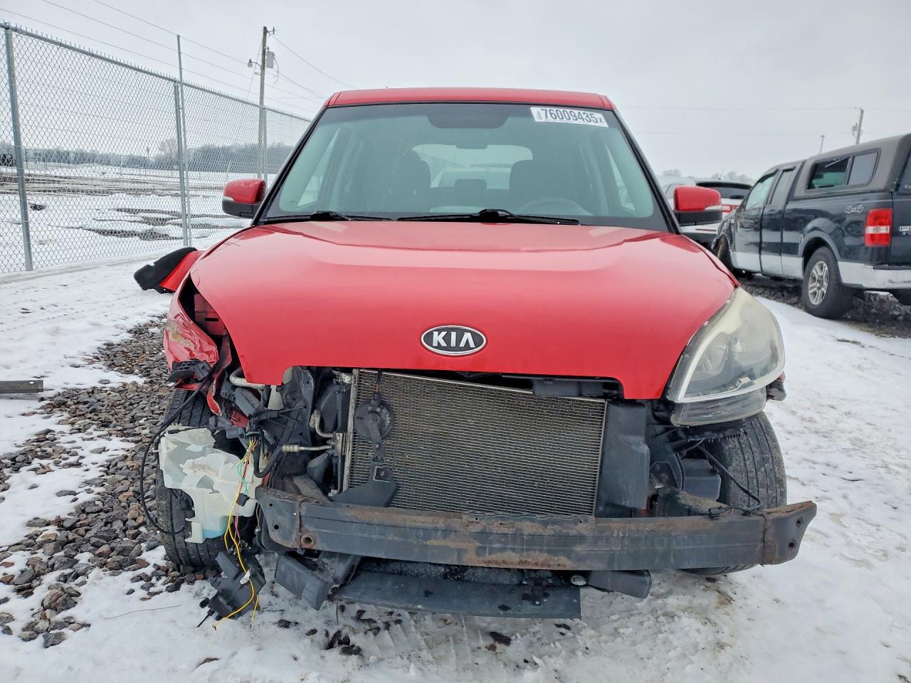 2012 Kia Soul + Red vin: KNDJT2A60C7404163