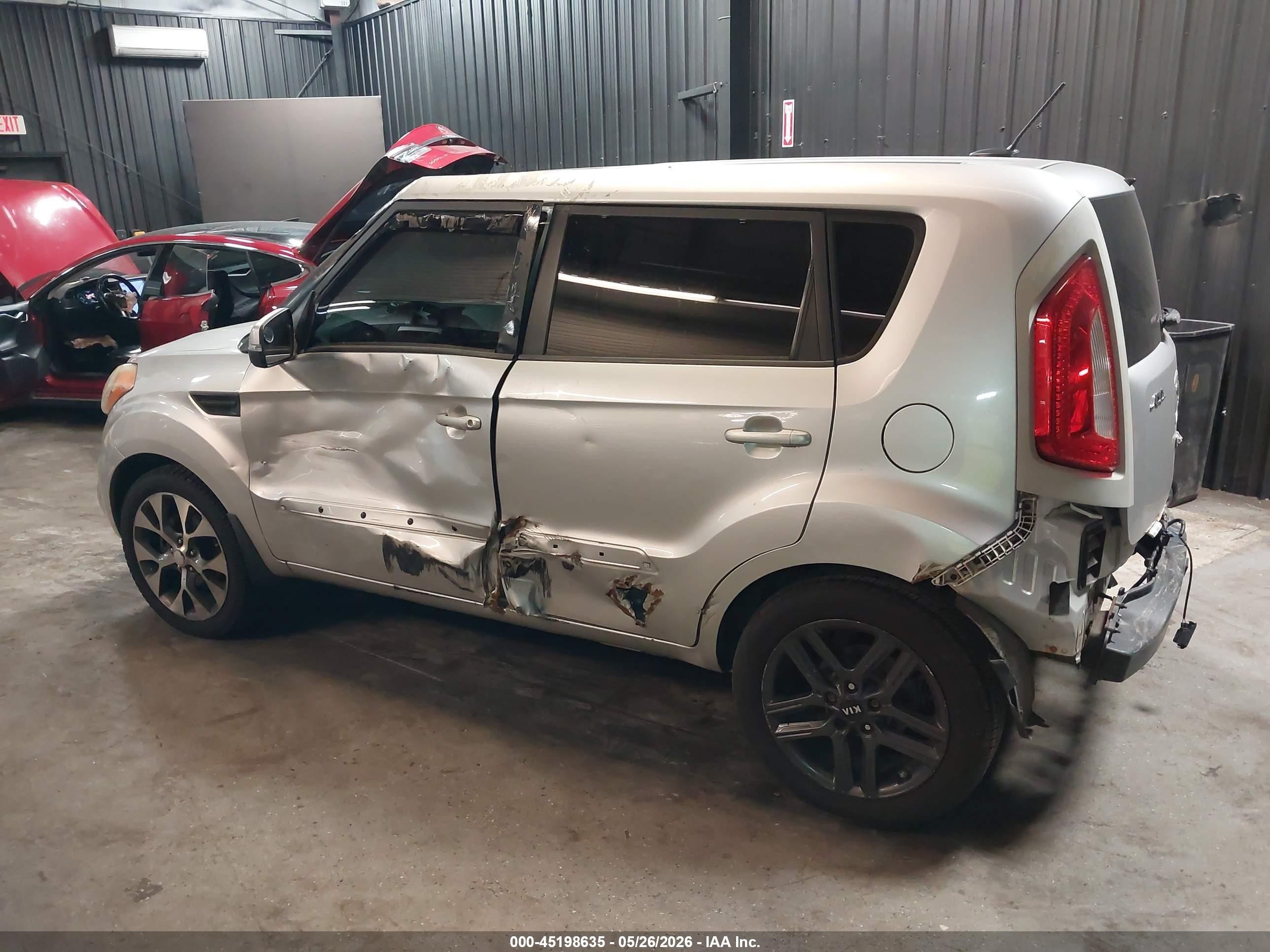 2012 Kia Soul ! Silver vin: KNDJT2A60C7420170
