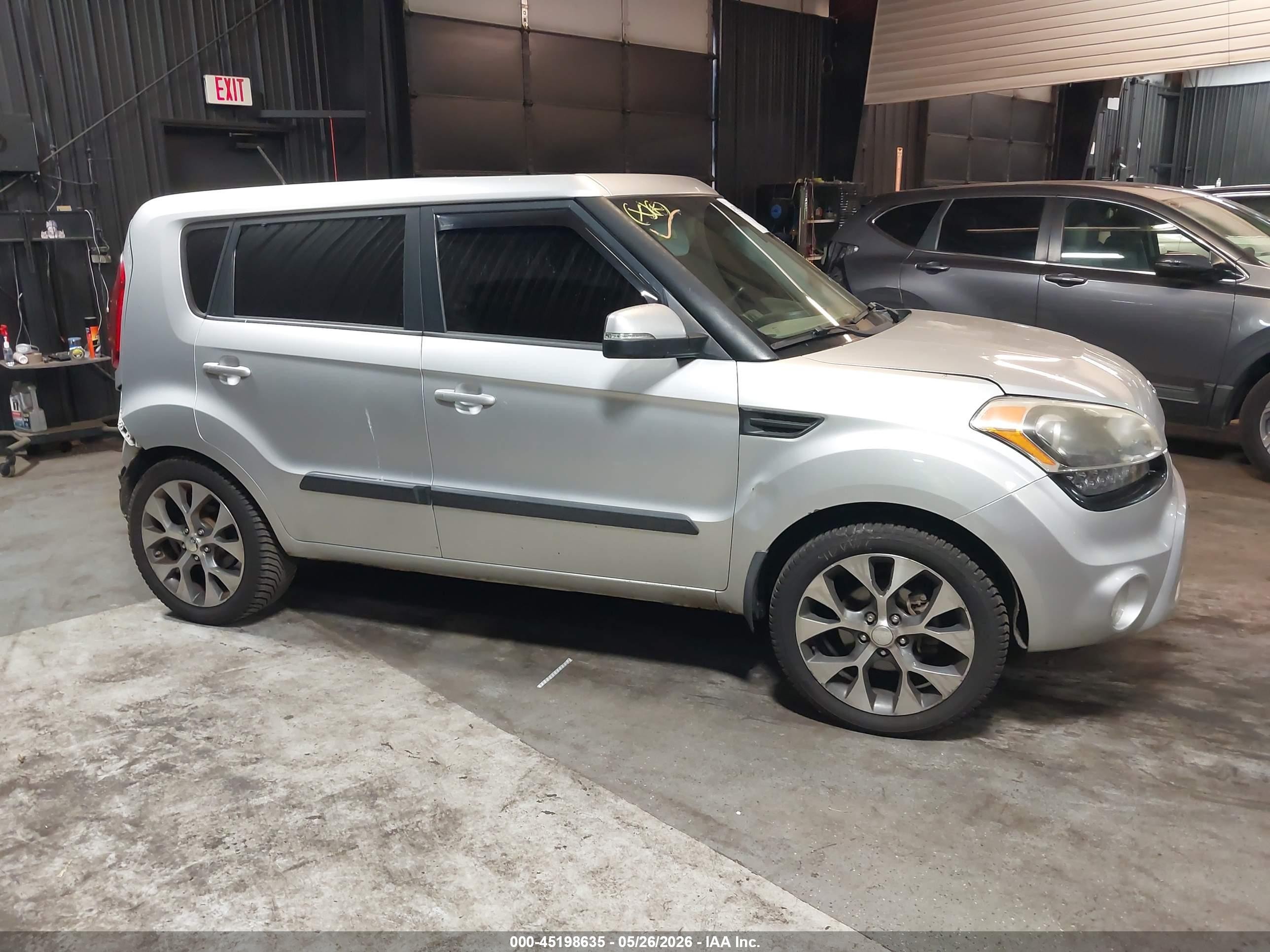2012 Kia Soul ! Silver vin: KNDJT2A60C7420170