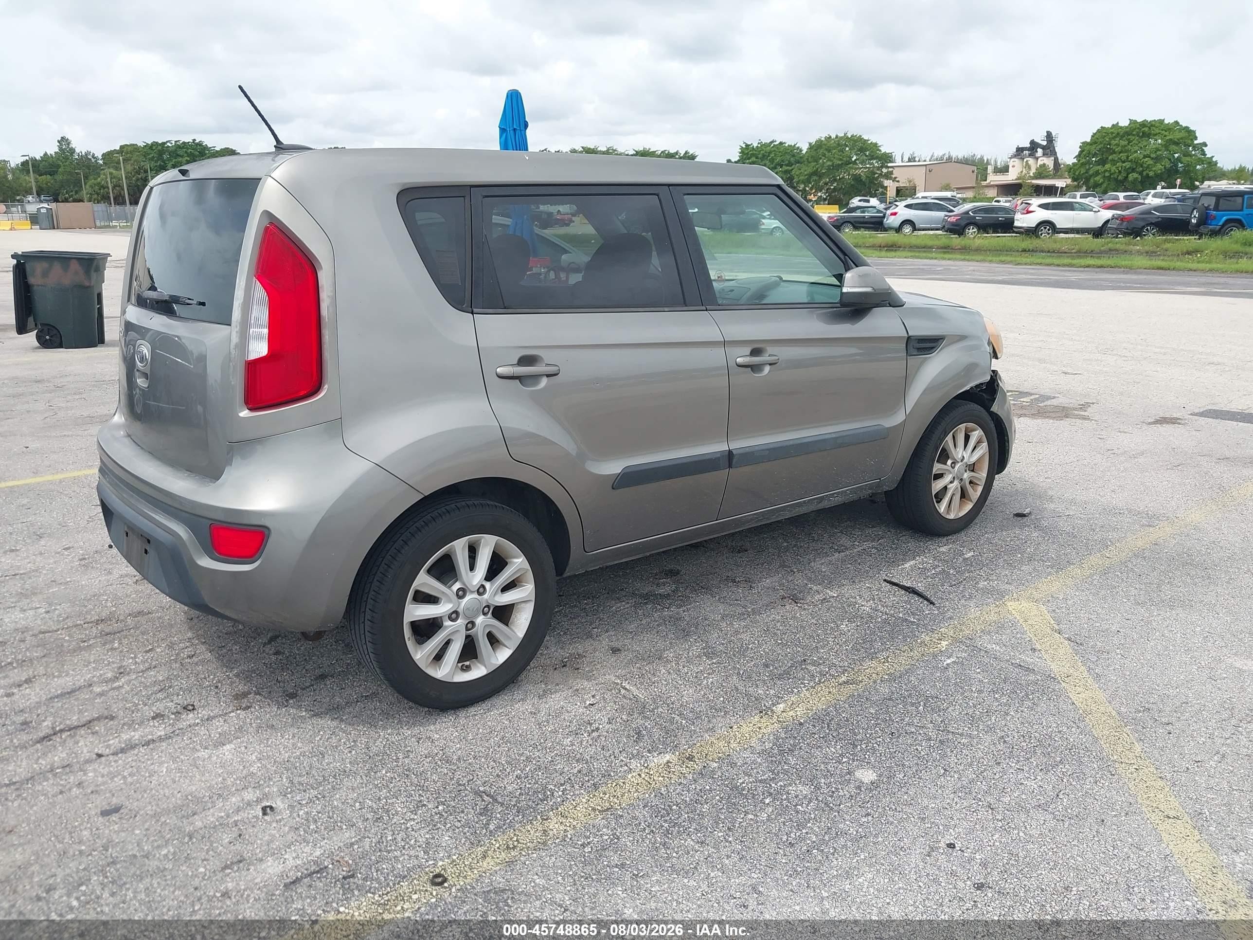 2012 Kia Soul + Gray vin: KNDJT2A60C7444565