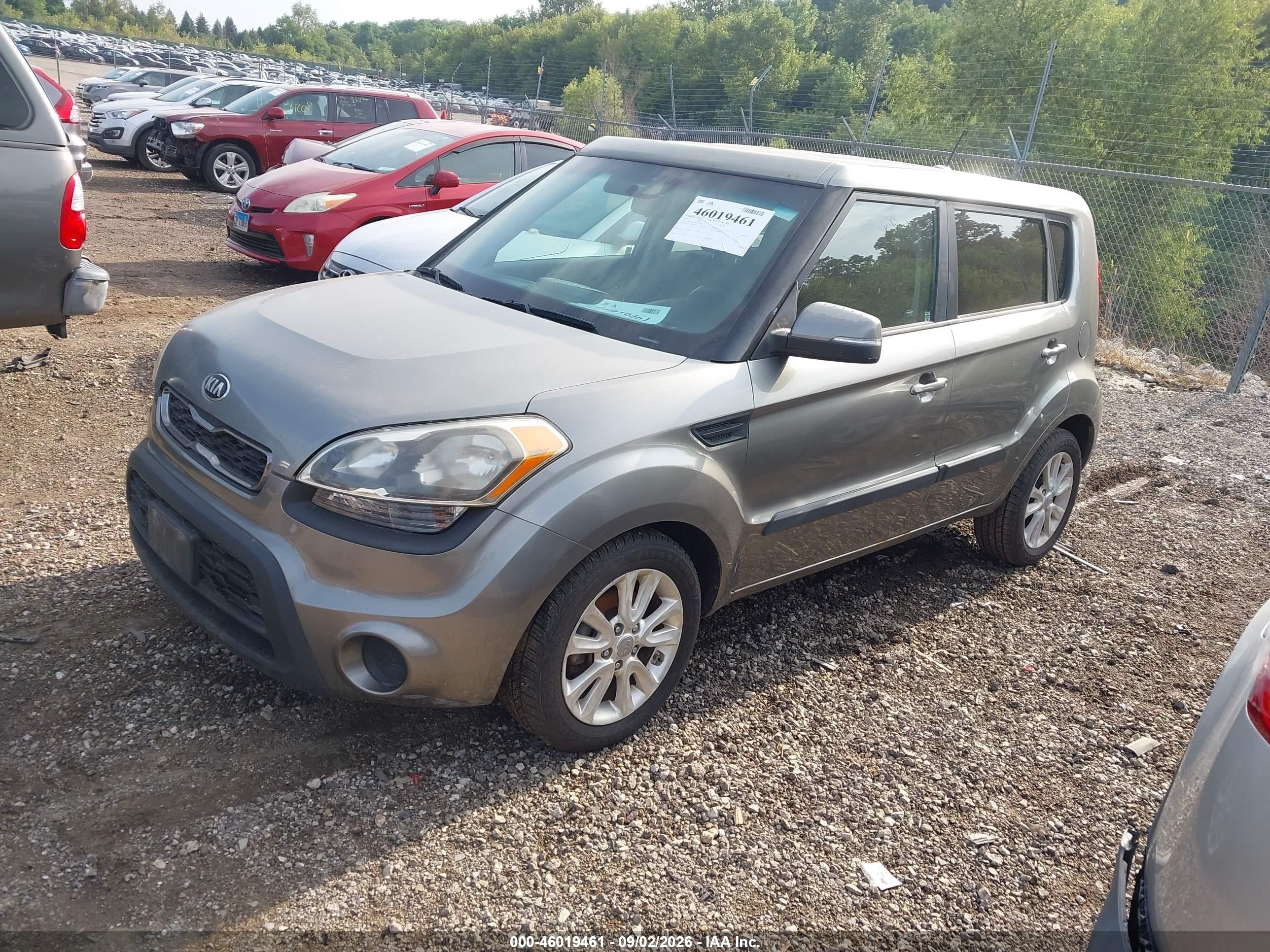 2013 Kia Soul + Gray vin: KNDJT2A60D7520125