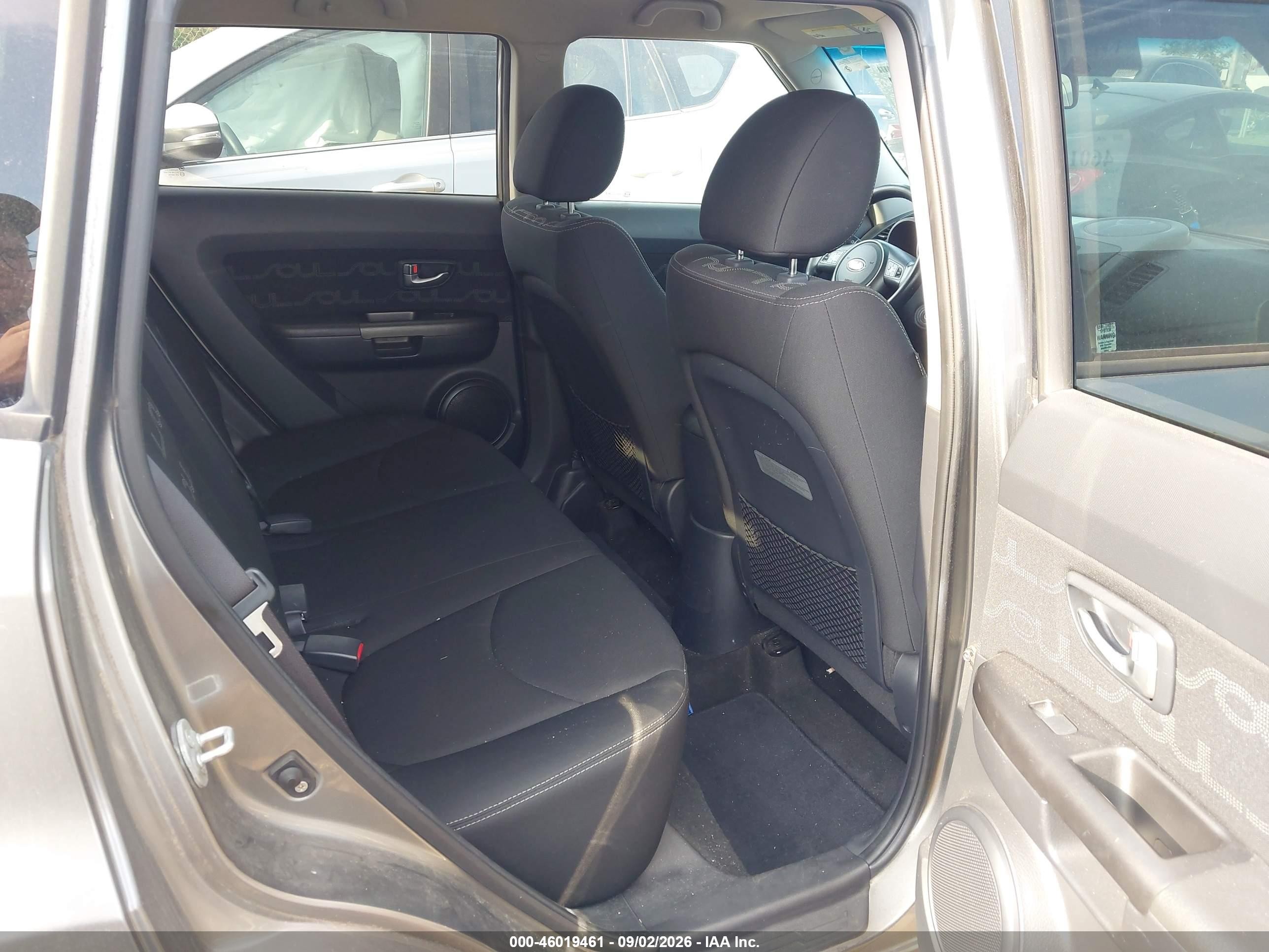 2013 Kia Soul + Gray vin: KNDJT2A60D7520125