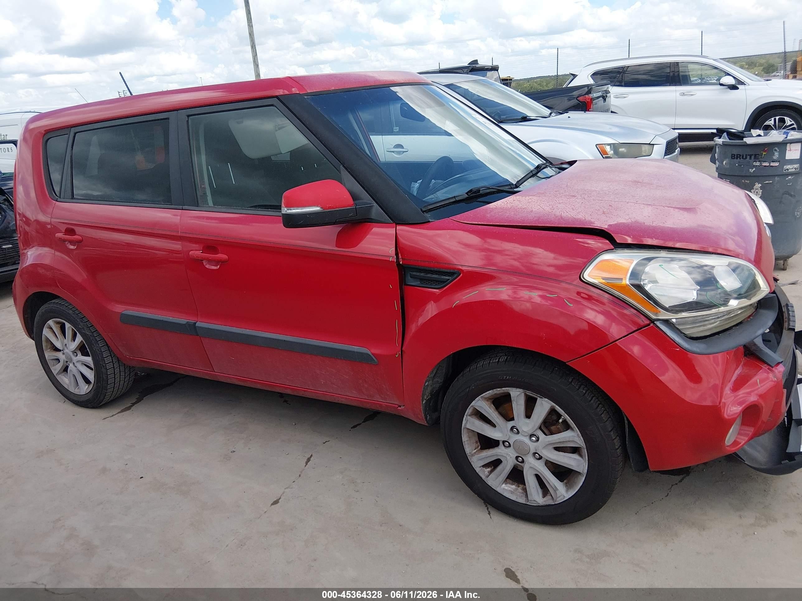 2013 Kia Soul + Красный vin: KNDJT2A60D7566196
