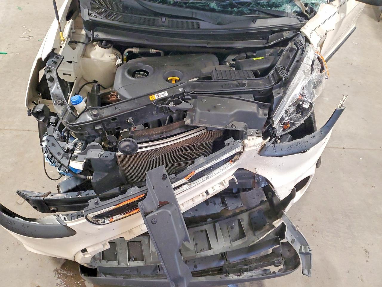 2013 Kia Soul + Cream vin: KNDJT2A60D7566618