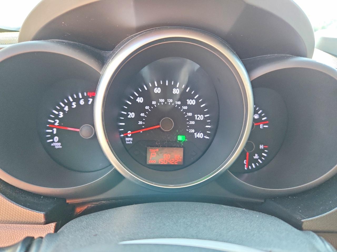 2013 Kia Soul + White vin: KNDJT2A60D7573200