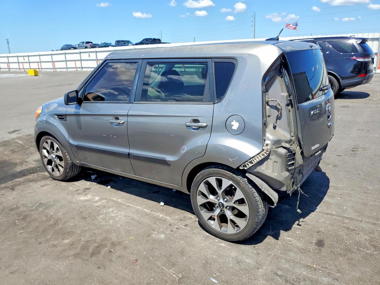 2013 Kia Soul ! Gray vin: KNDJT2A60D7591728