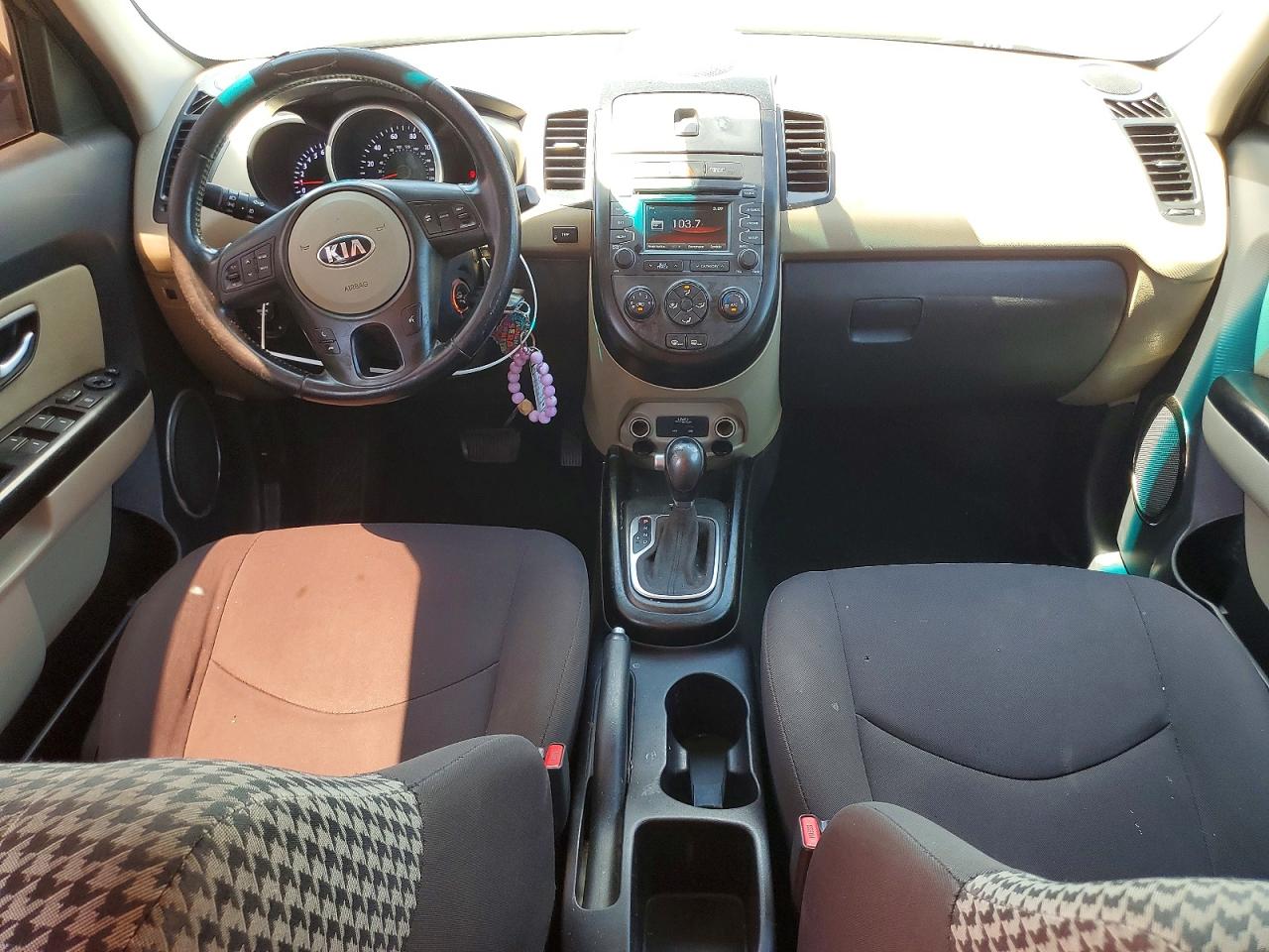 2013 Kia Soul ! Gray vin: KNDJT2A60D7591728