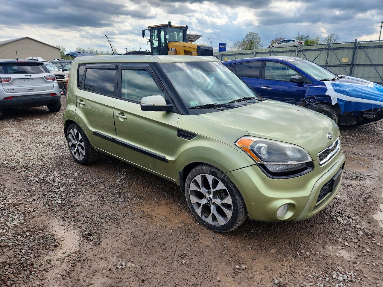 2013 Kia Soul Green vin: KNDJT2A60D7601920