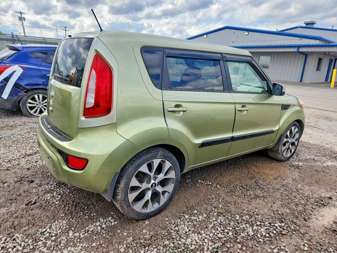 2013 Kia Soul Green vin: KNDJT2A60D7601920