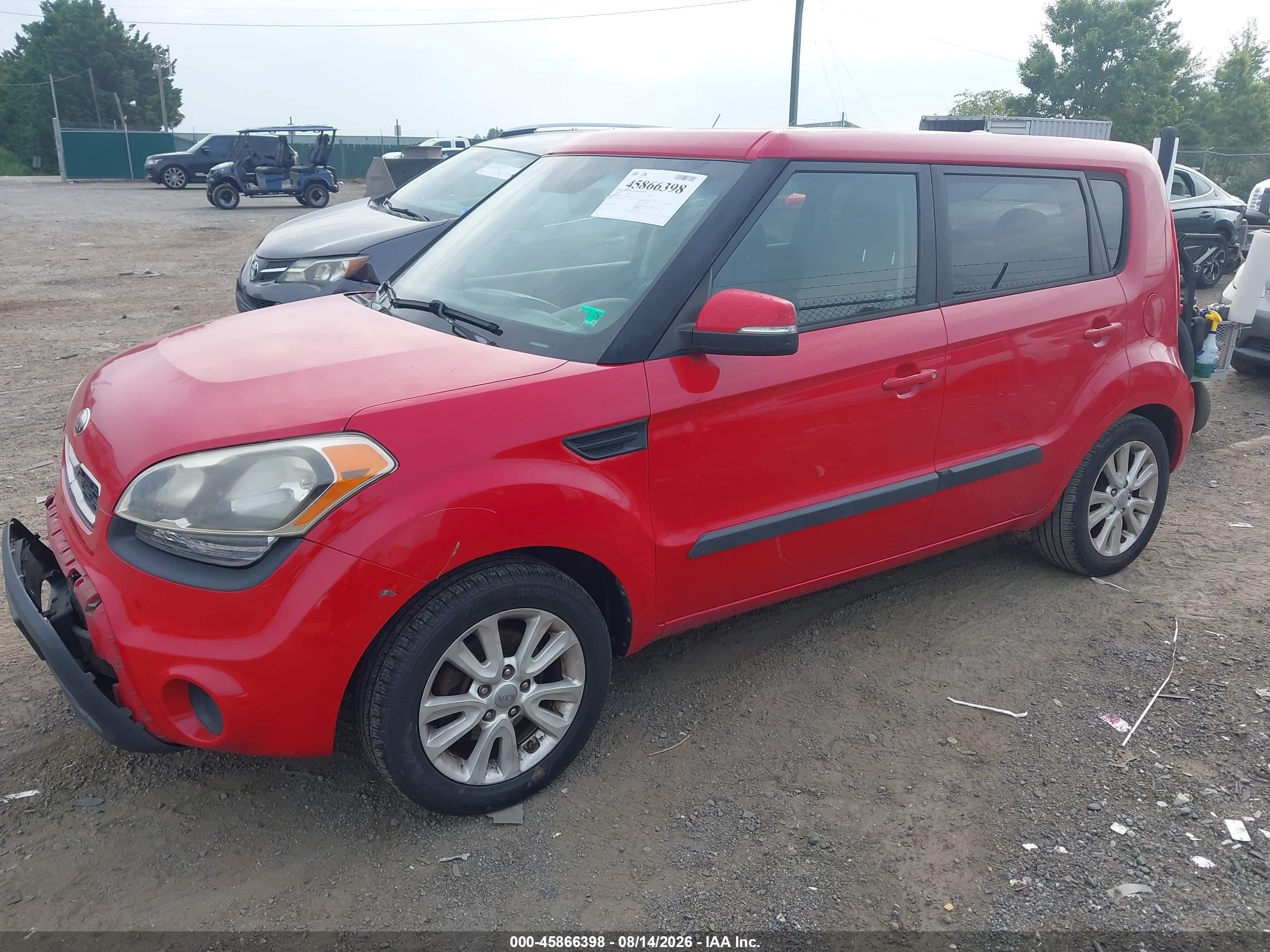 2013 Kia Soul + Красный vin: KNDJT2A60D7609077
