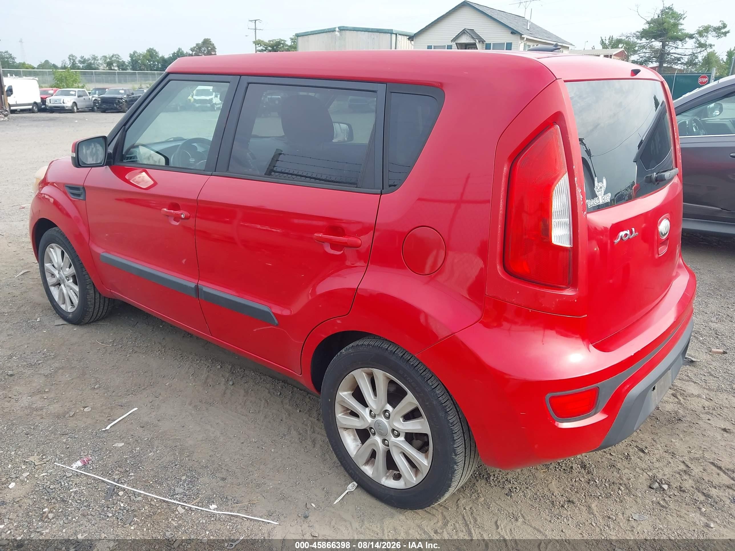 2013 Kia Soul + Красный vin: KNDJT2A60D7609077