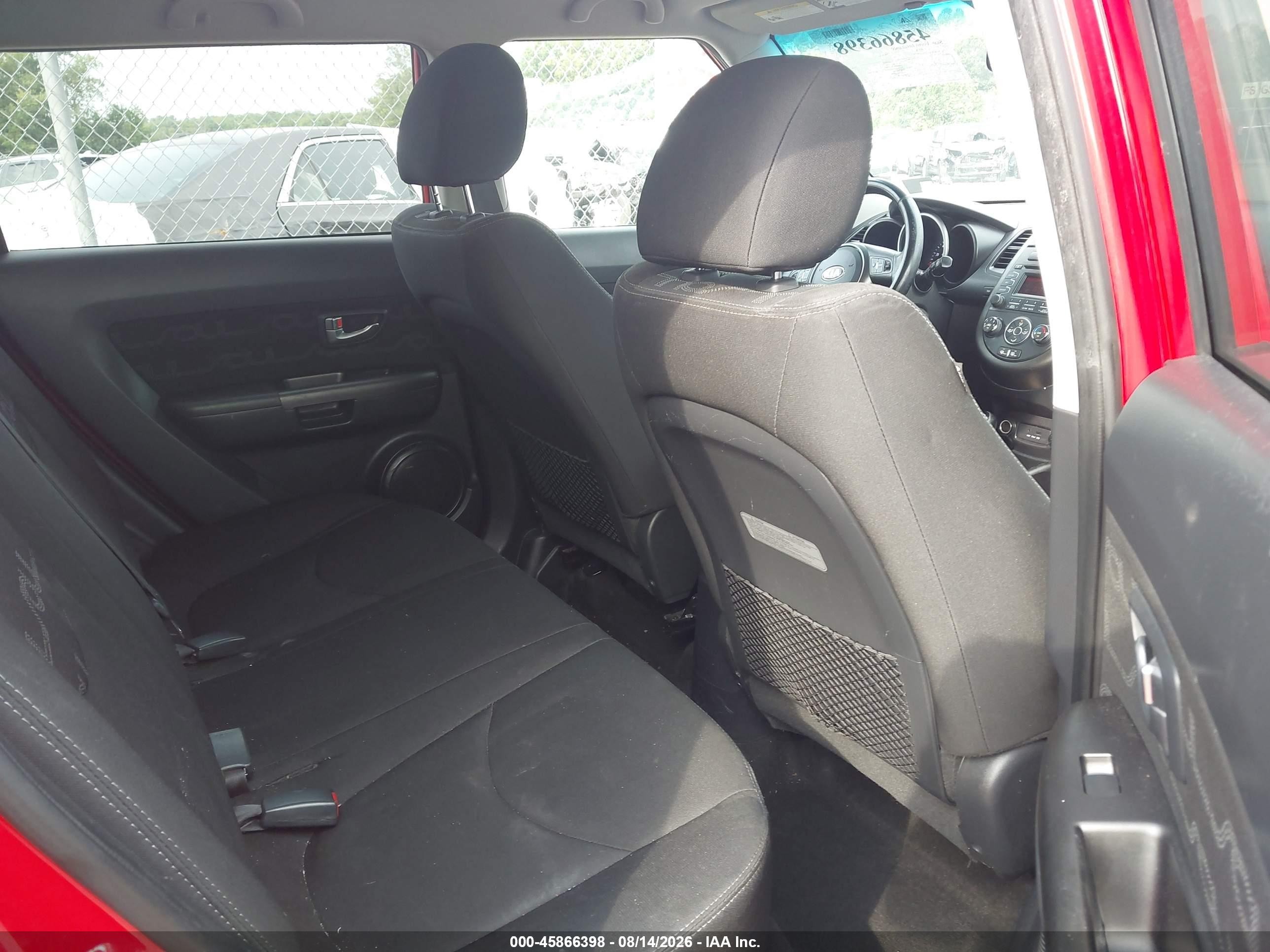 2013 Kia Soul + Красный vin: KNDJT2A60D7609077