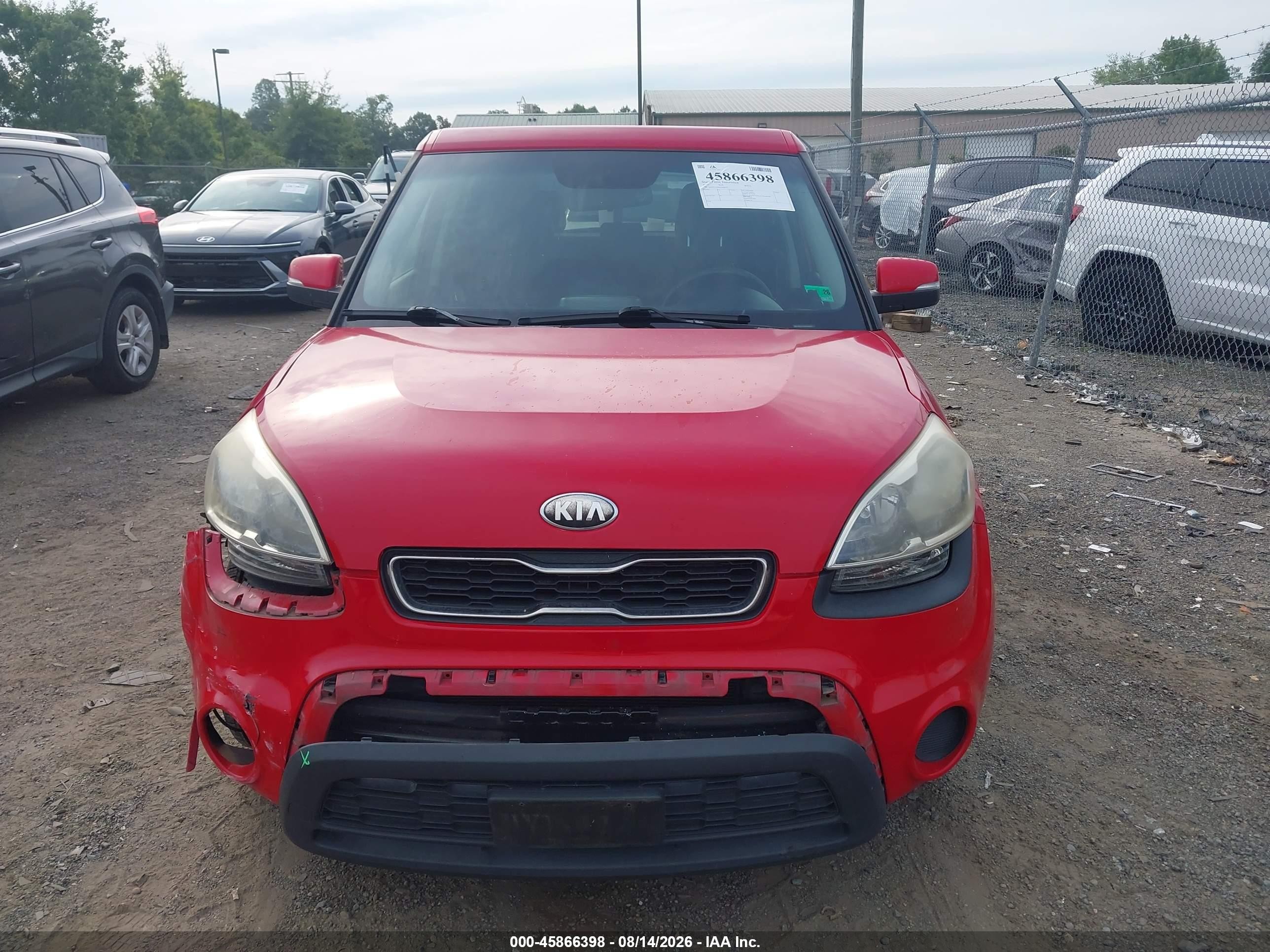 2013 Kia Soul + Красный vin: KNDJT2A60D7609077