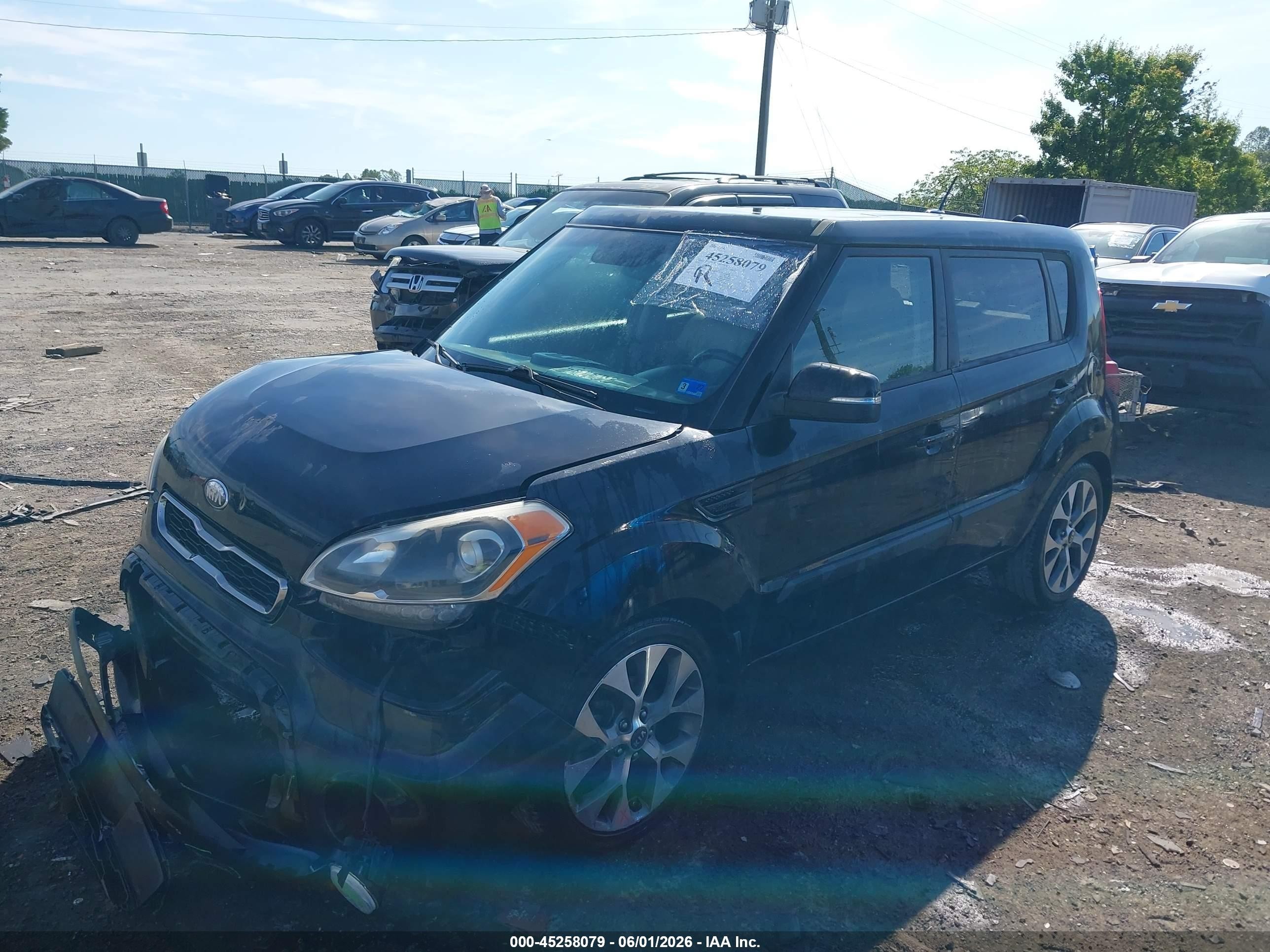 2013 Kia Soul ! Black vin: KNDJT2A60D7614859