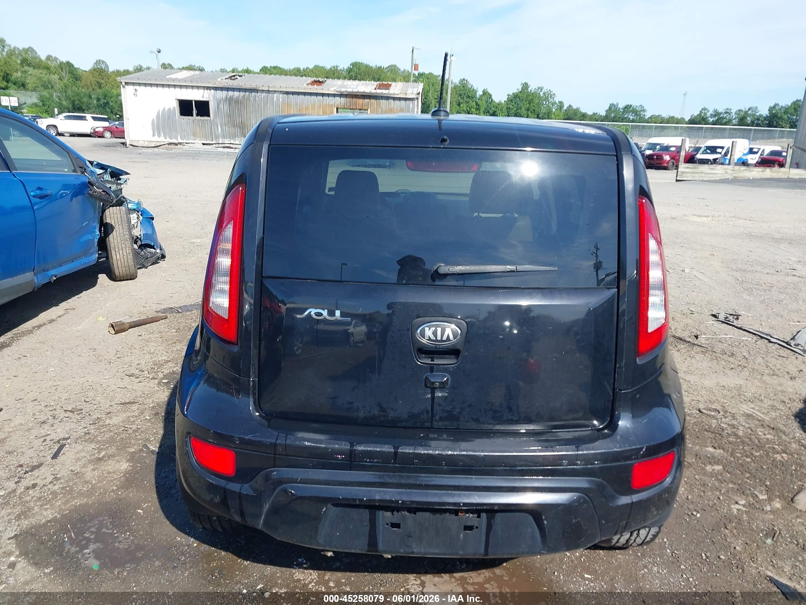 2013 Kia Soul ! Black vin: KNDJT2A60D7614859