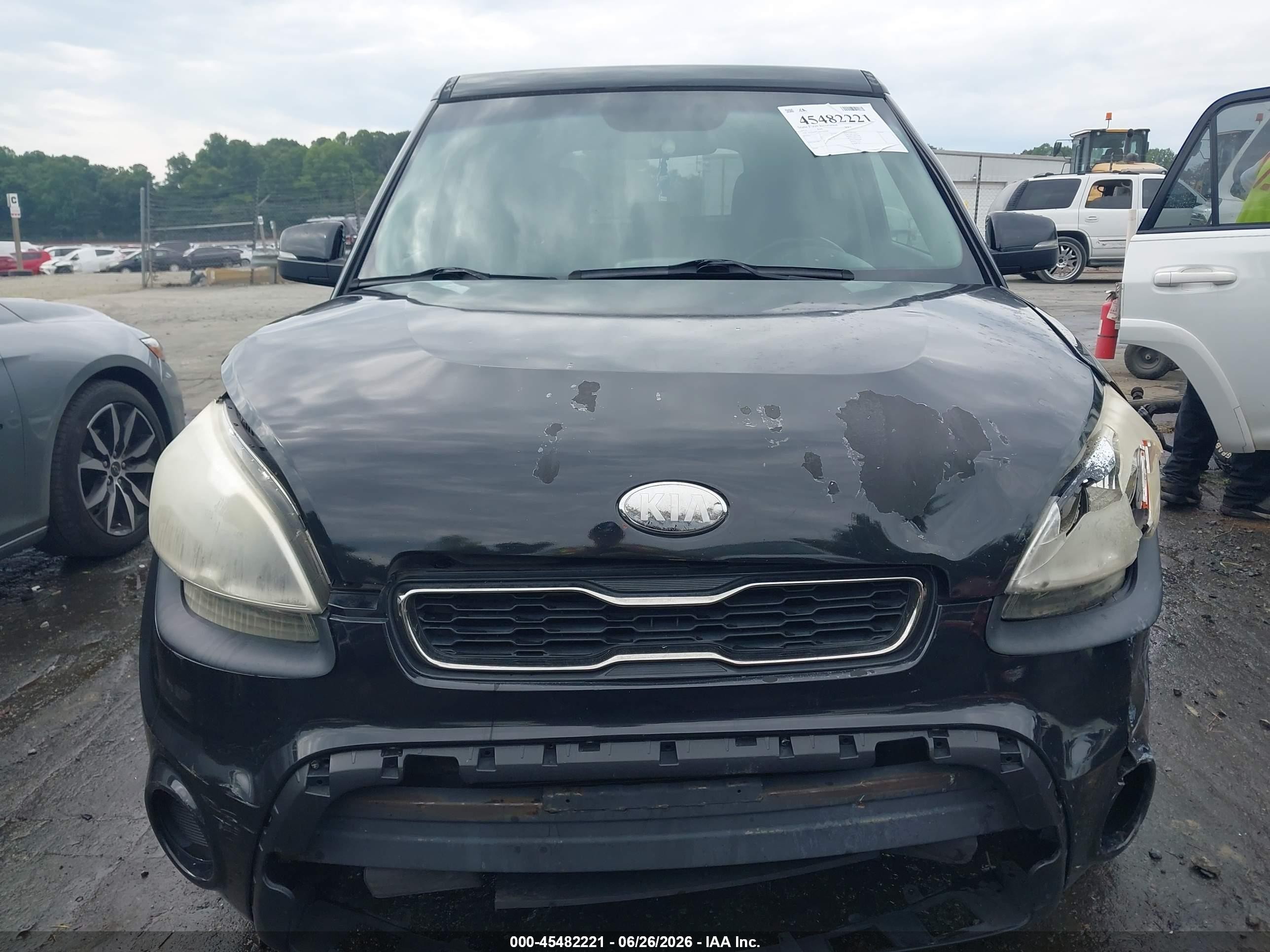 2013 Kia Soul + Black vin: KNDJT2A60D7750439