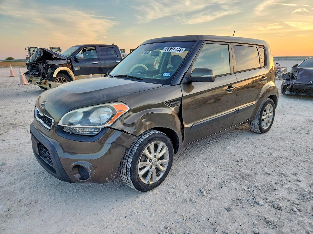 2012 Kia Soul + Green vin: KNDJT2A61C7395747